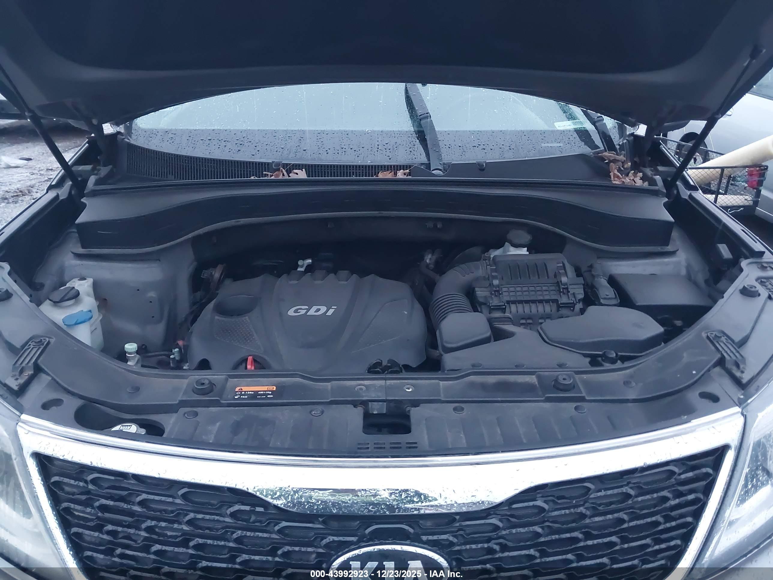 KIA SORENTO image 10