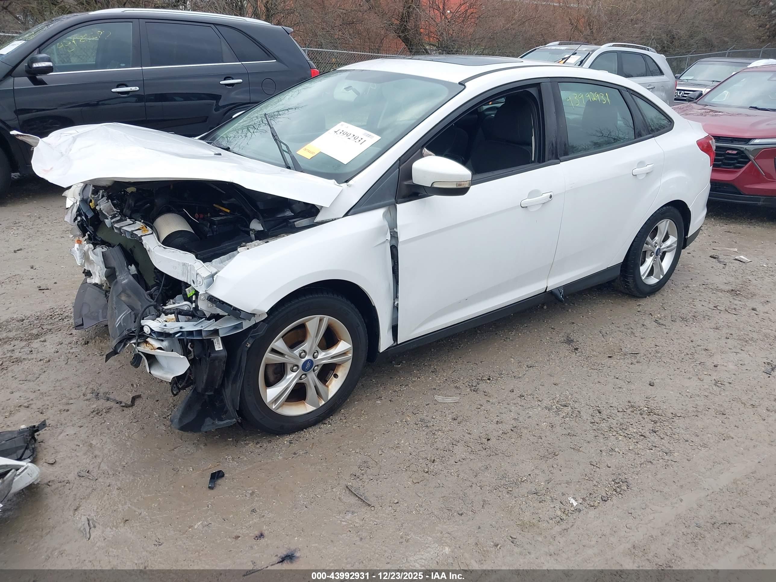 FORD FOCUS image 2