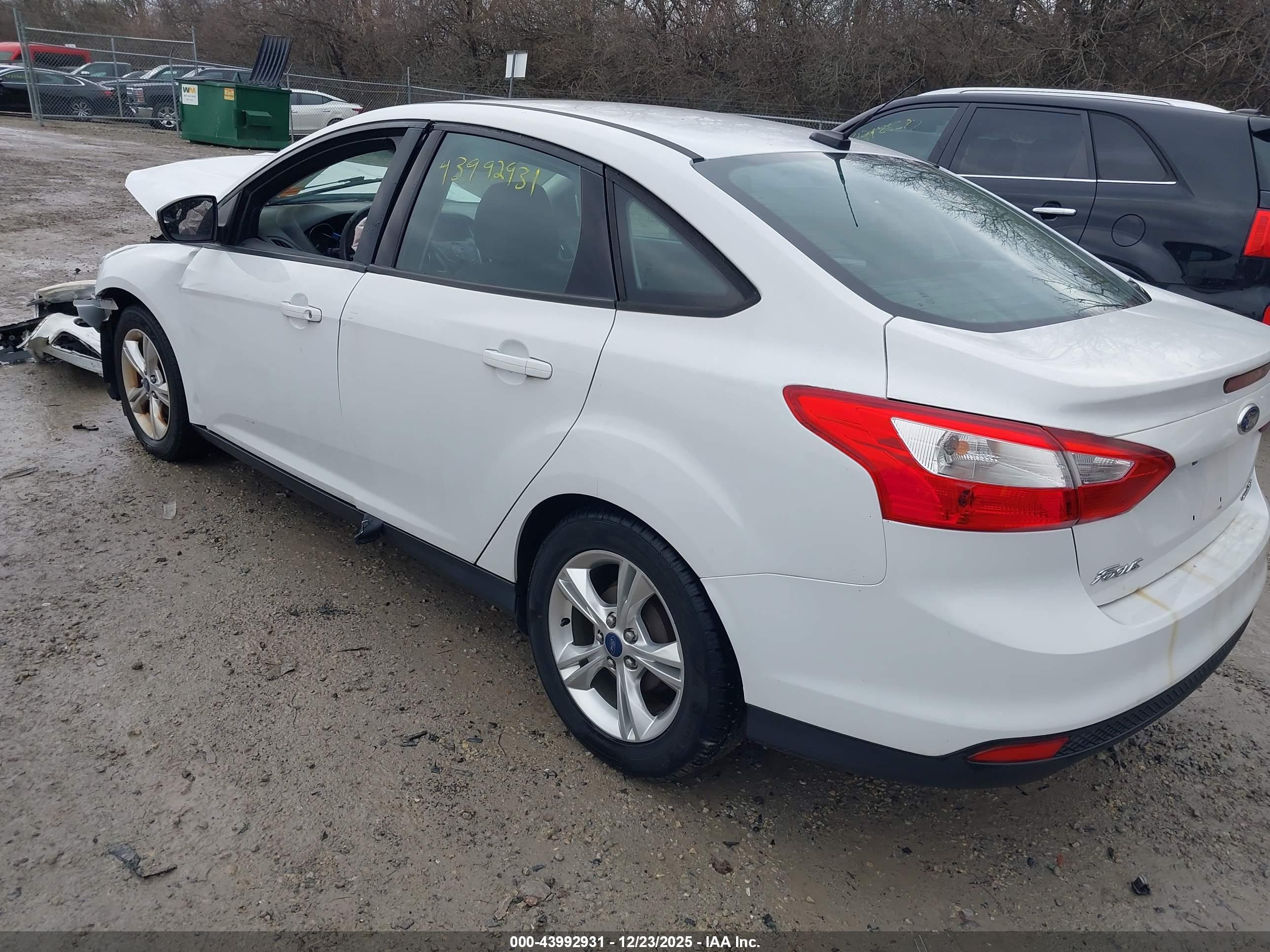 FORD FOCUS image 3