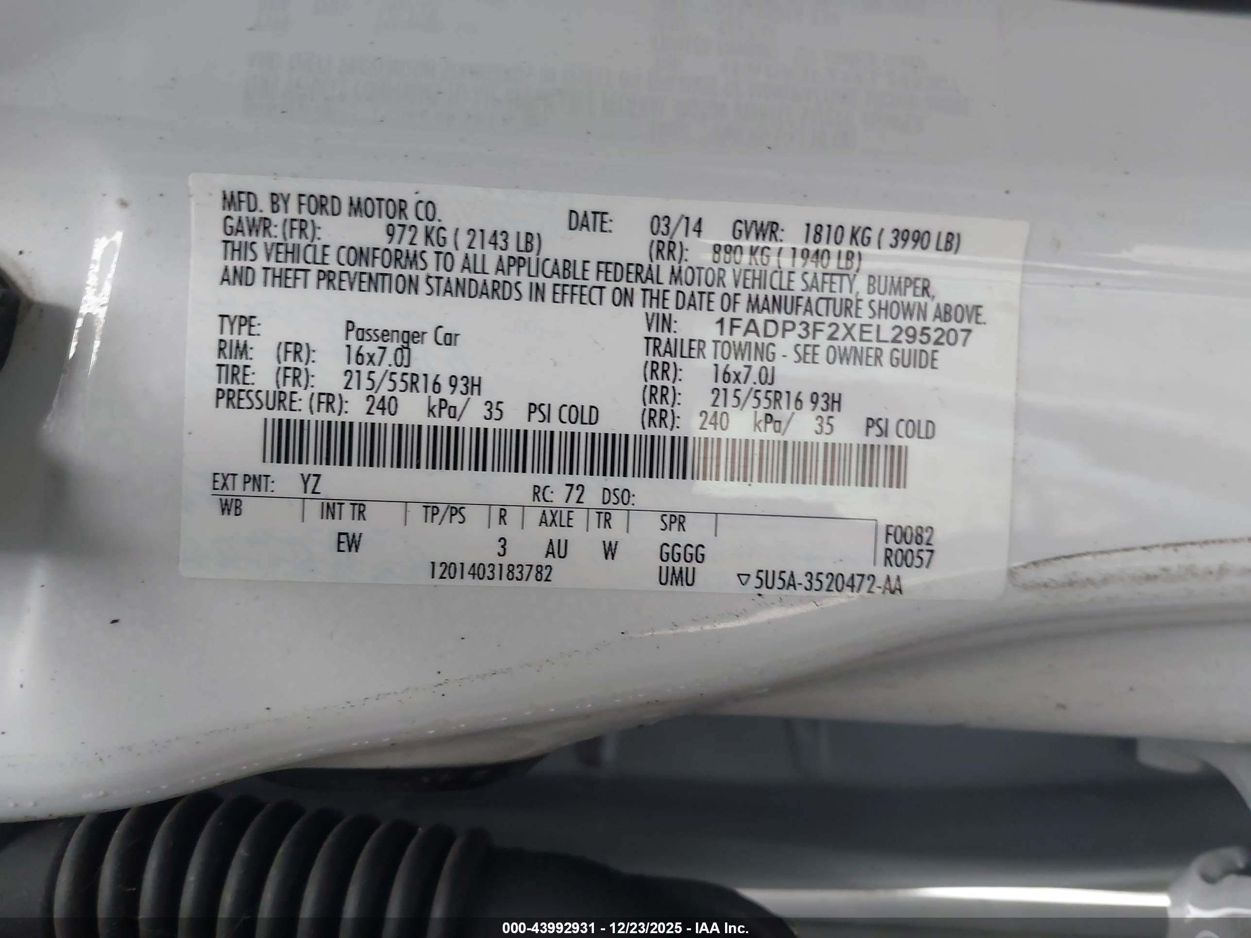 FORD FOCUS image 9