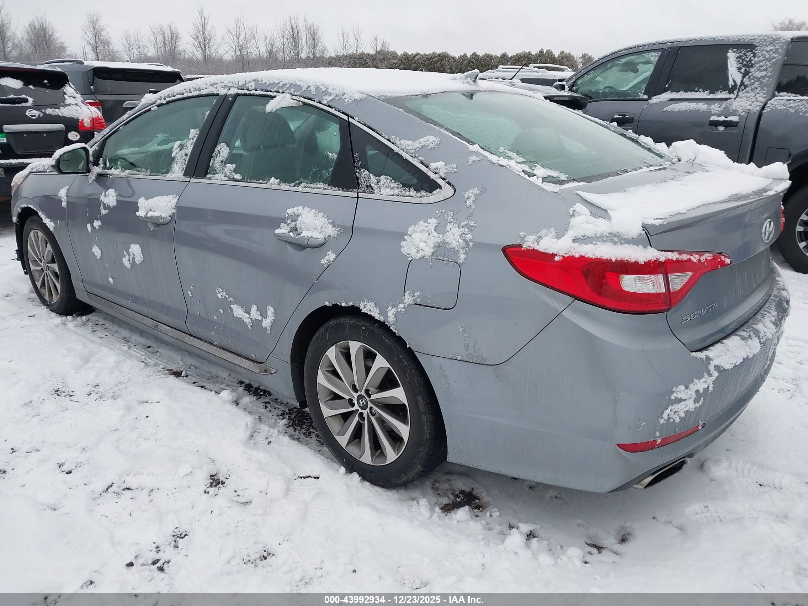 HYUNDAI SONATA image 3