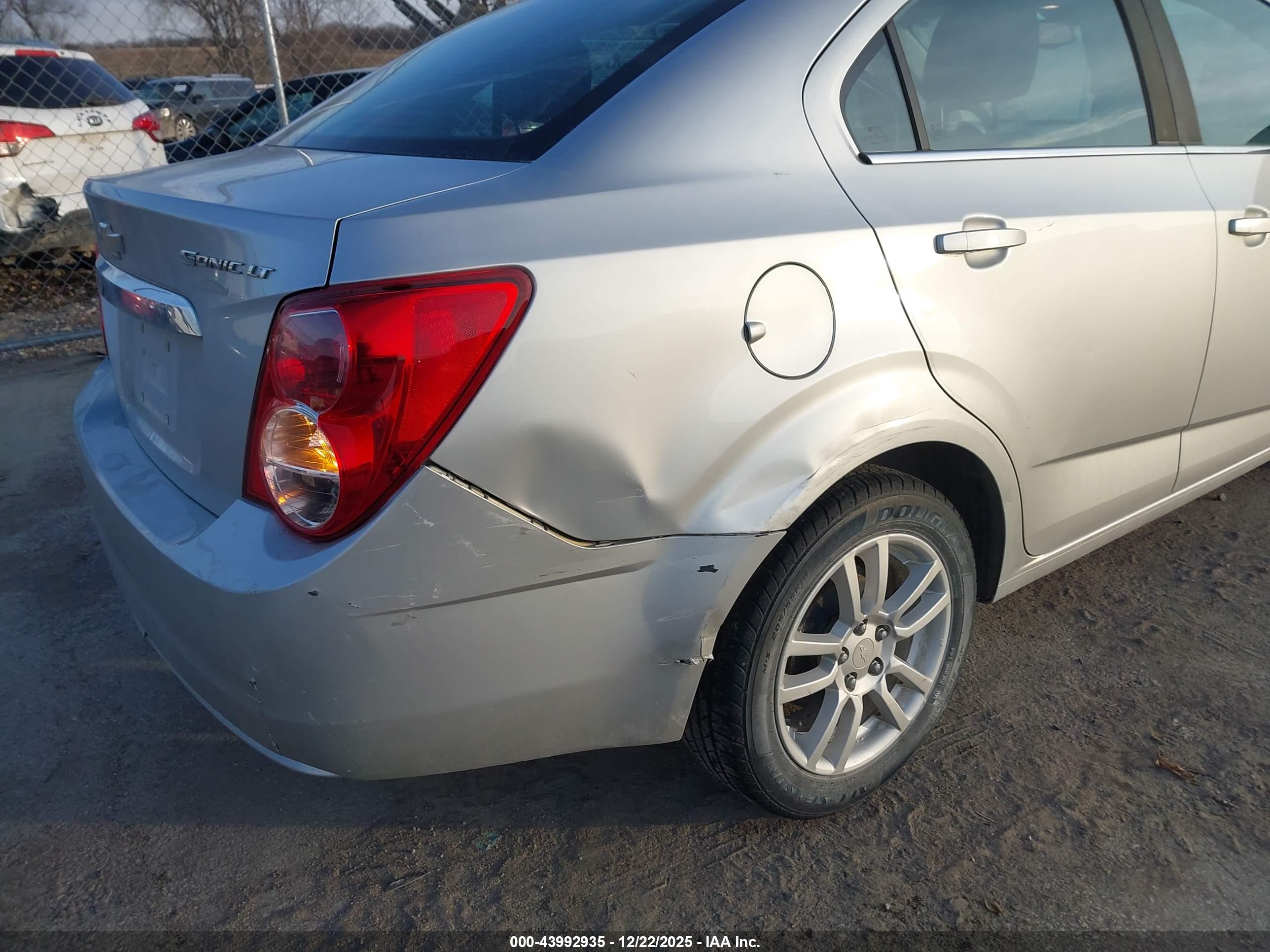 CHEVROLET SONIC image 6