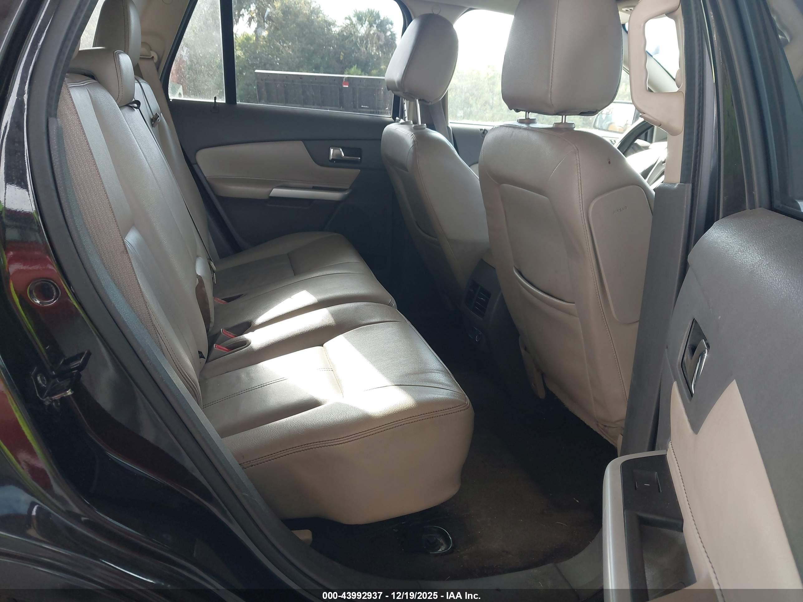 FORD EDGE image 8