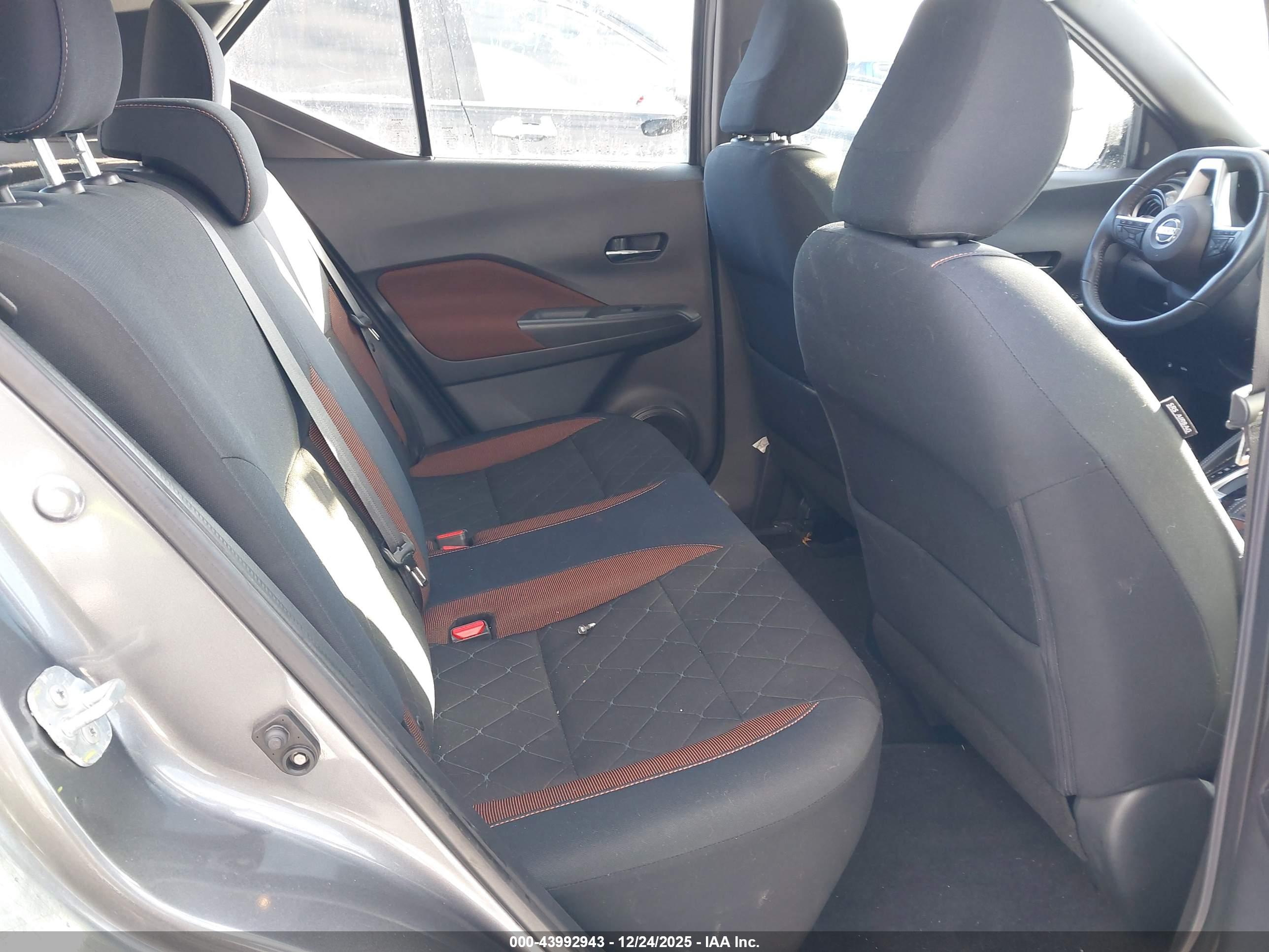 NISSAN KICKS image 8