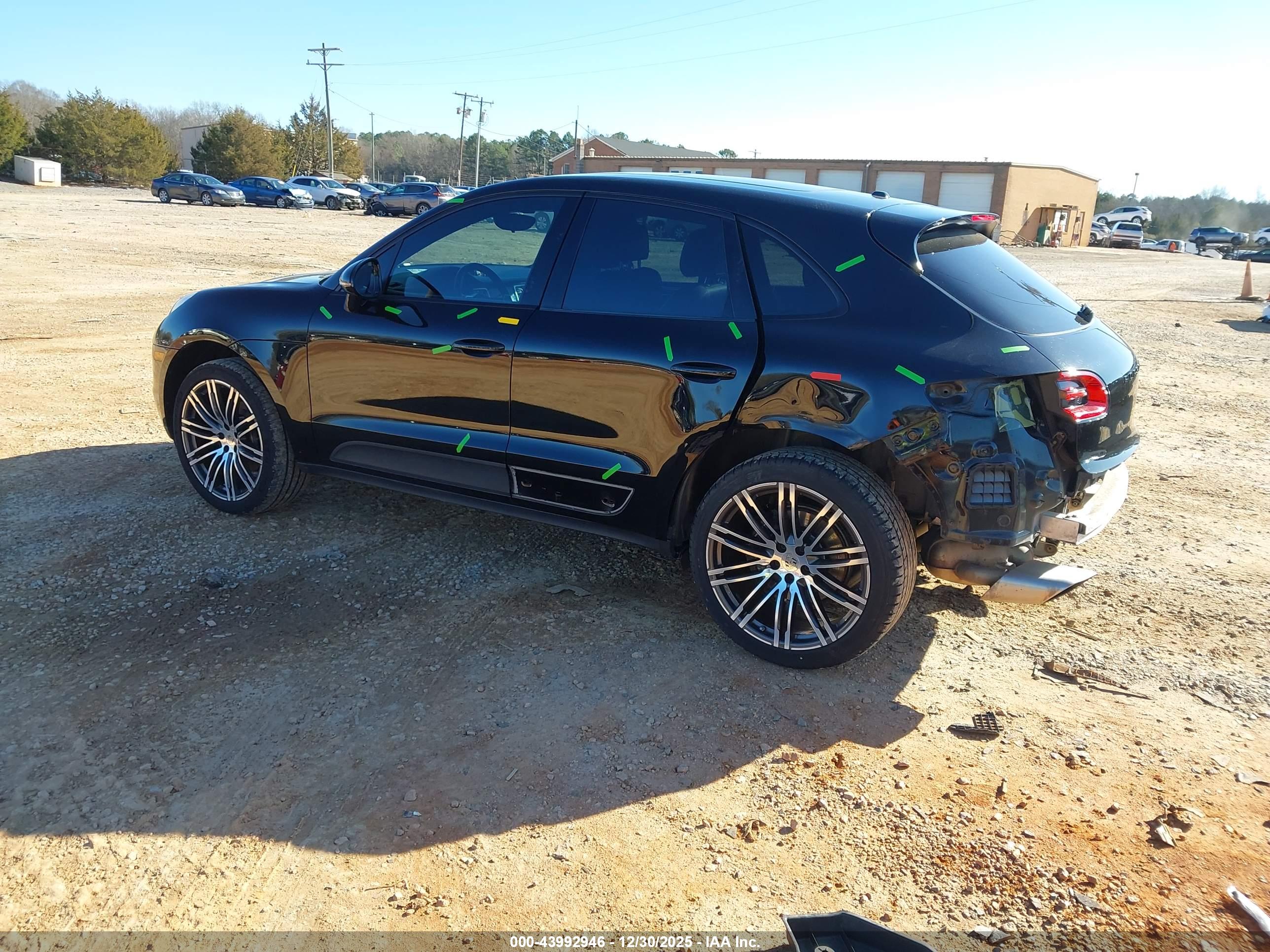 PORSCHE MACAN image 3