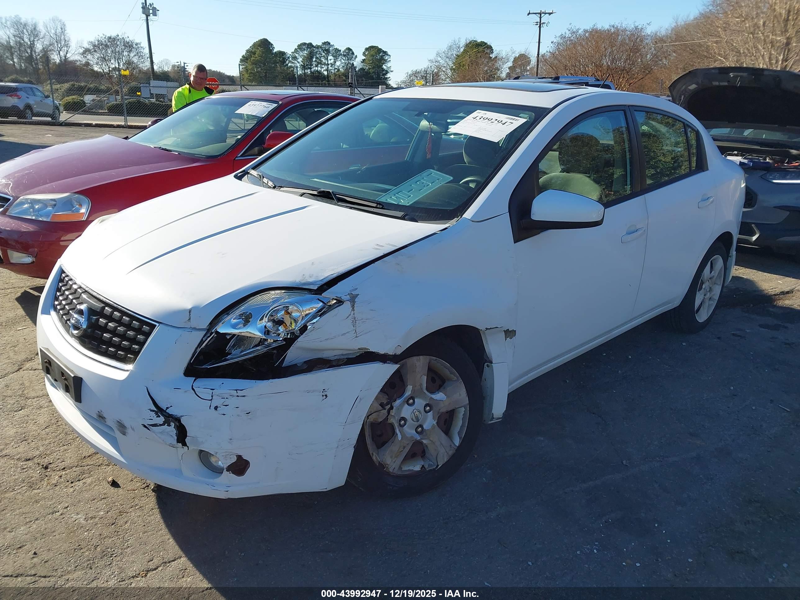 NISSAN SENTRA image 2