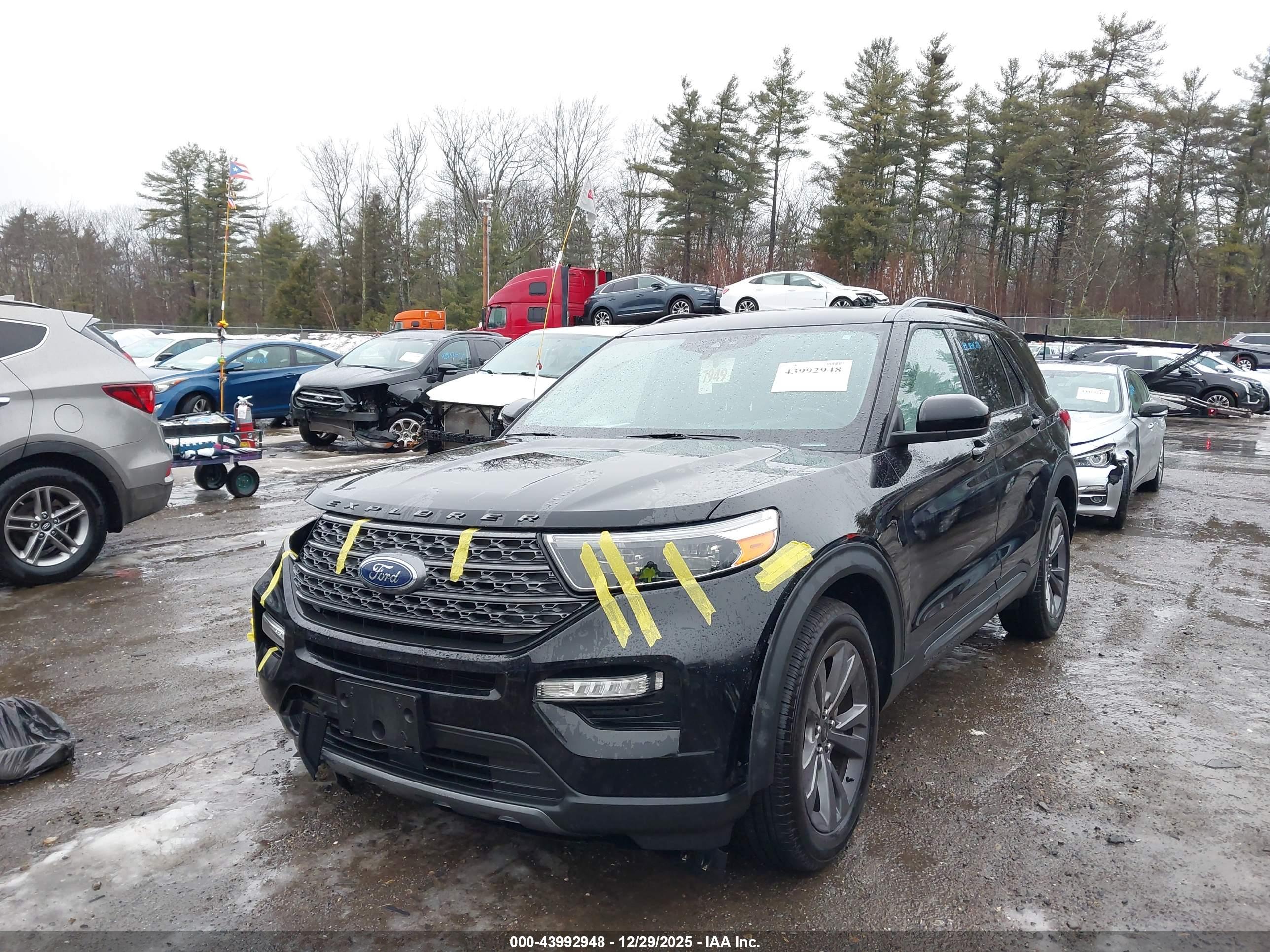 FORD EXPLORER image 2