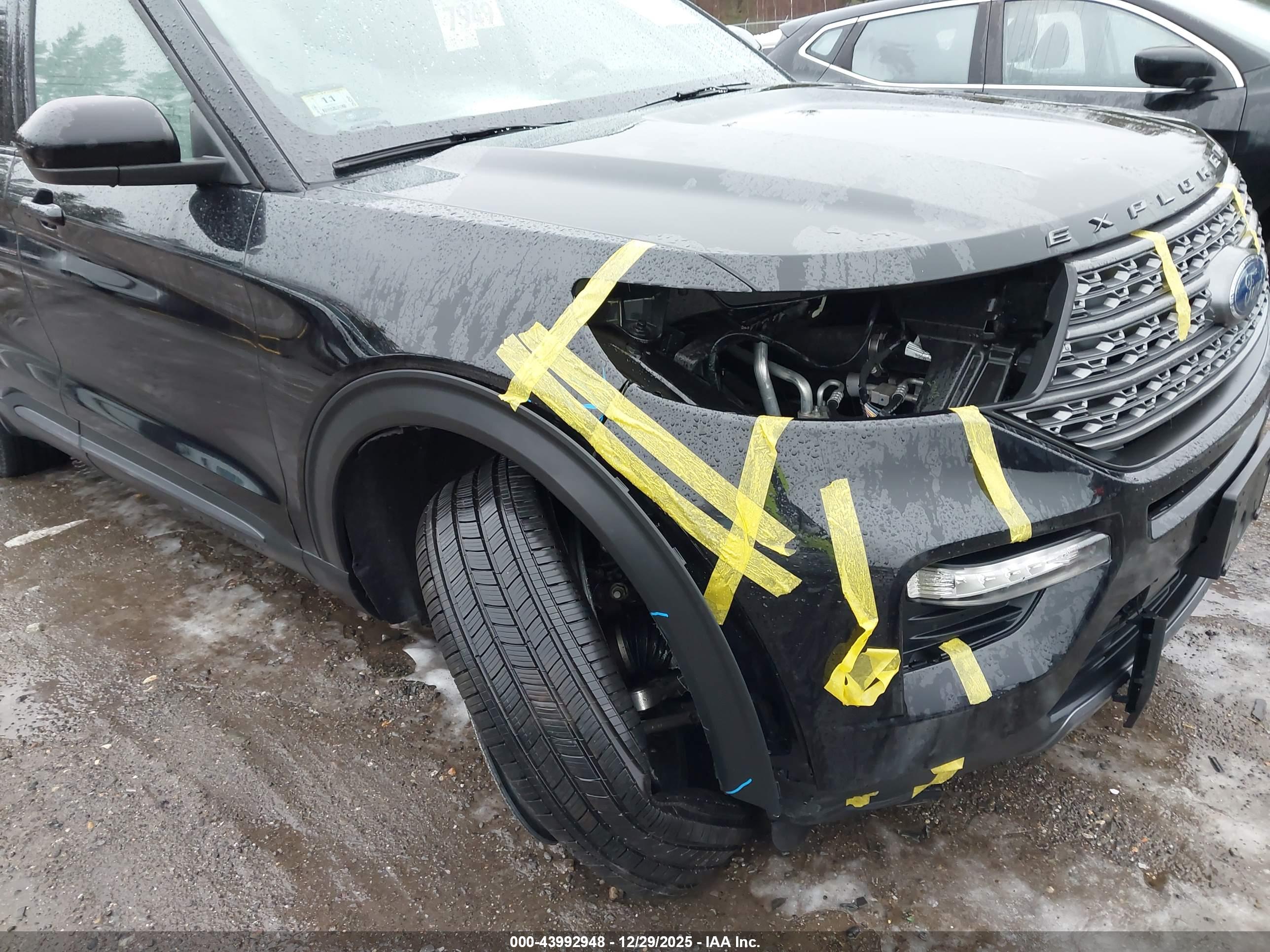 FORD EXPLORER image 6