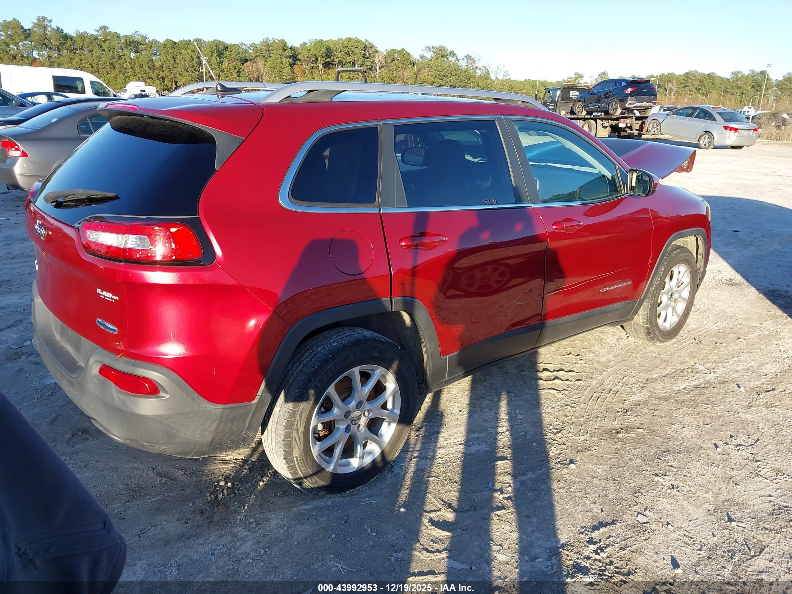 JEEP CHEROKEE image 4