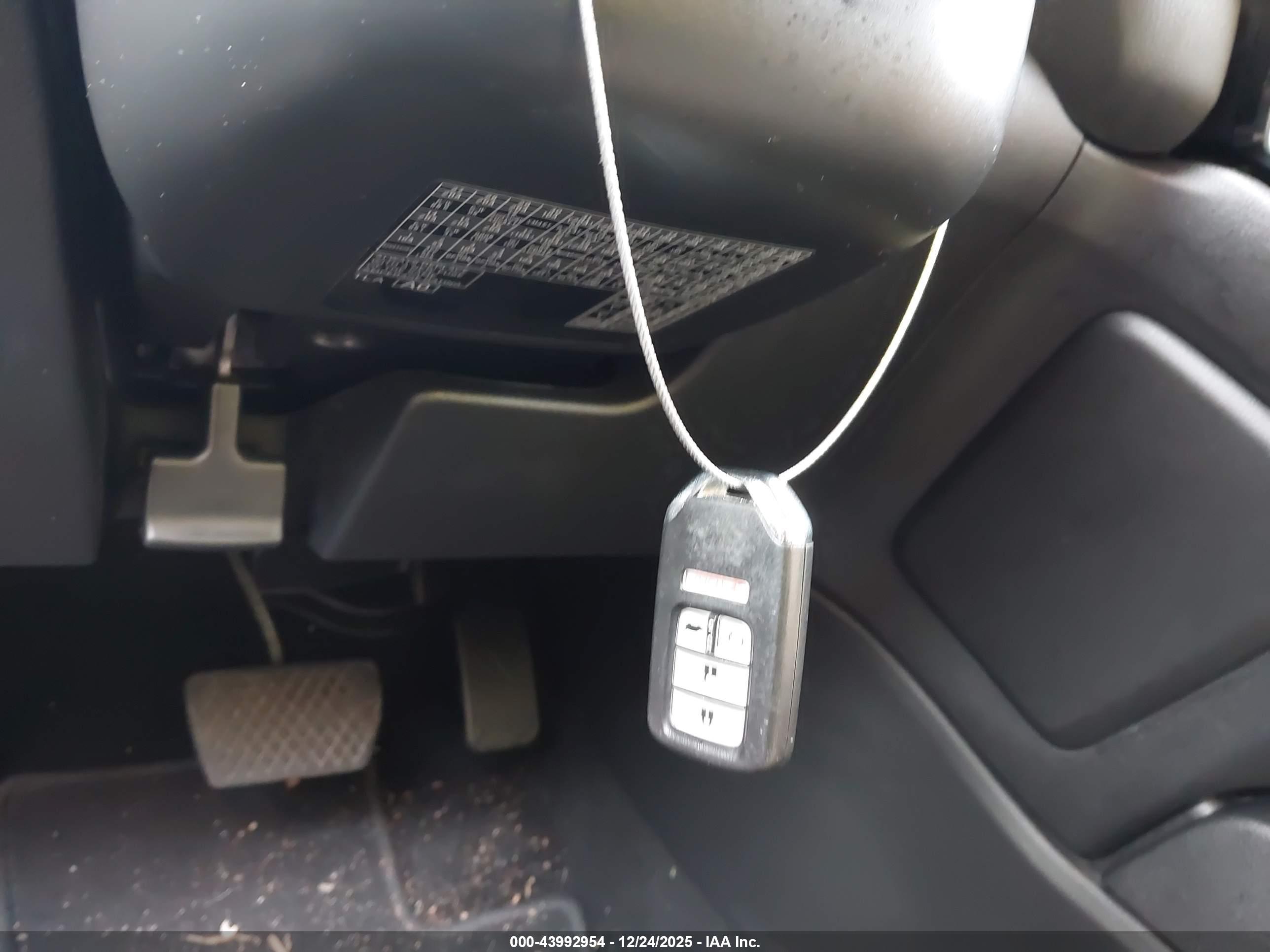HONDA CR-V image 11