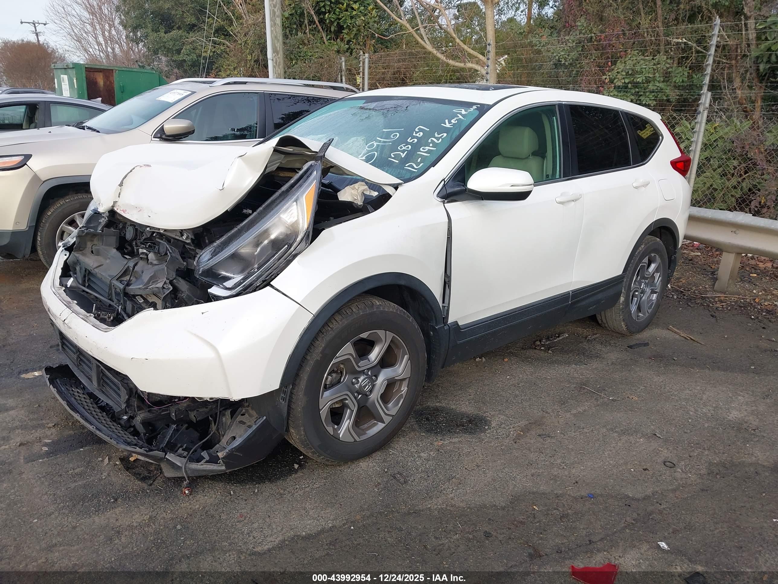 HONDA CR-V image 2