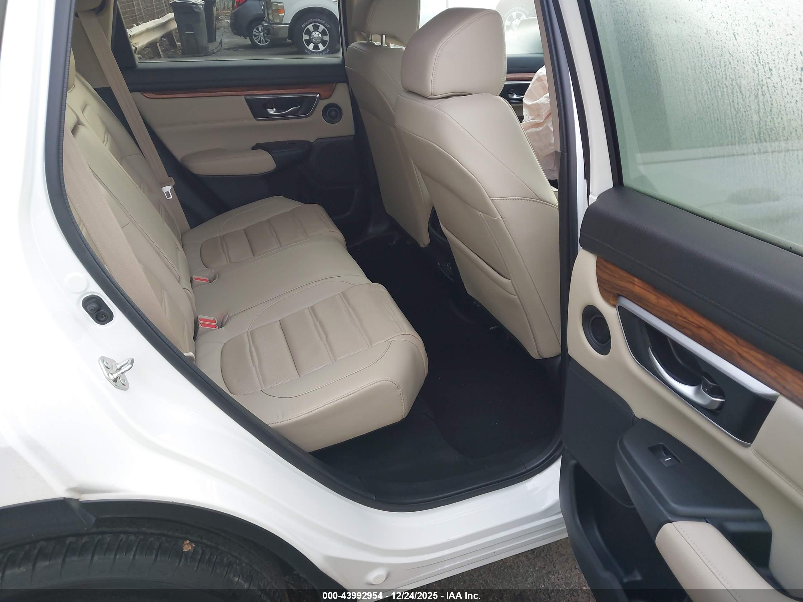 HONDA CR-V image 8