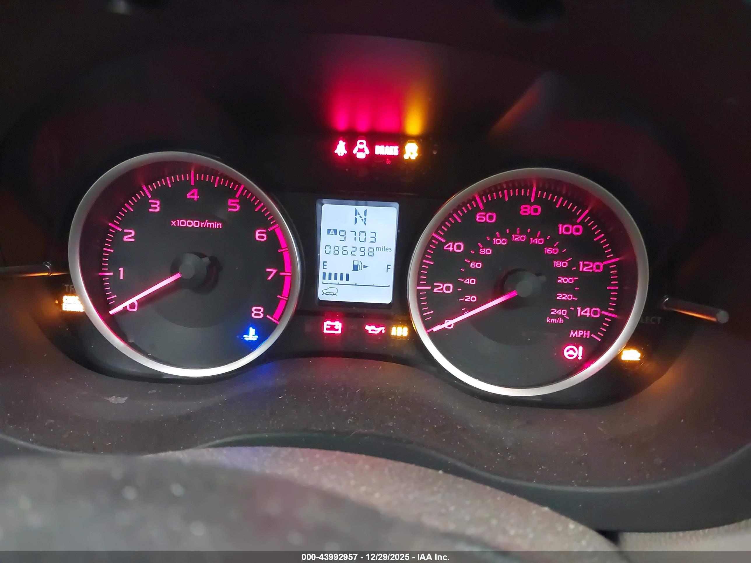SUBARU FORESTER image 7