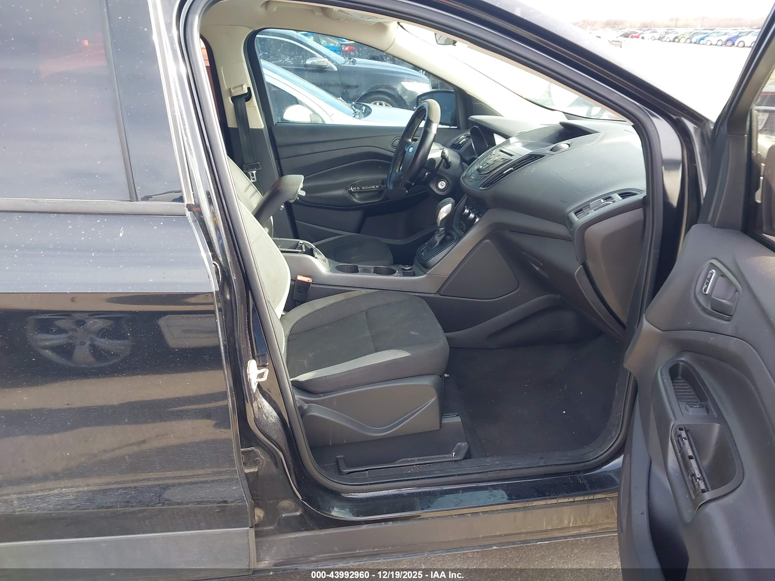 FORD ESCAPE image 5