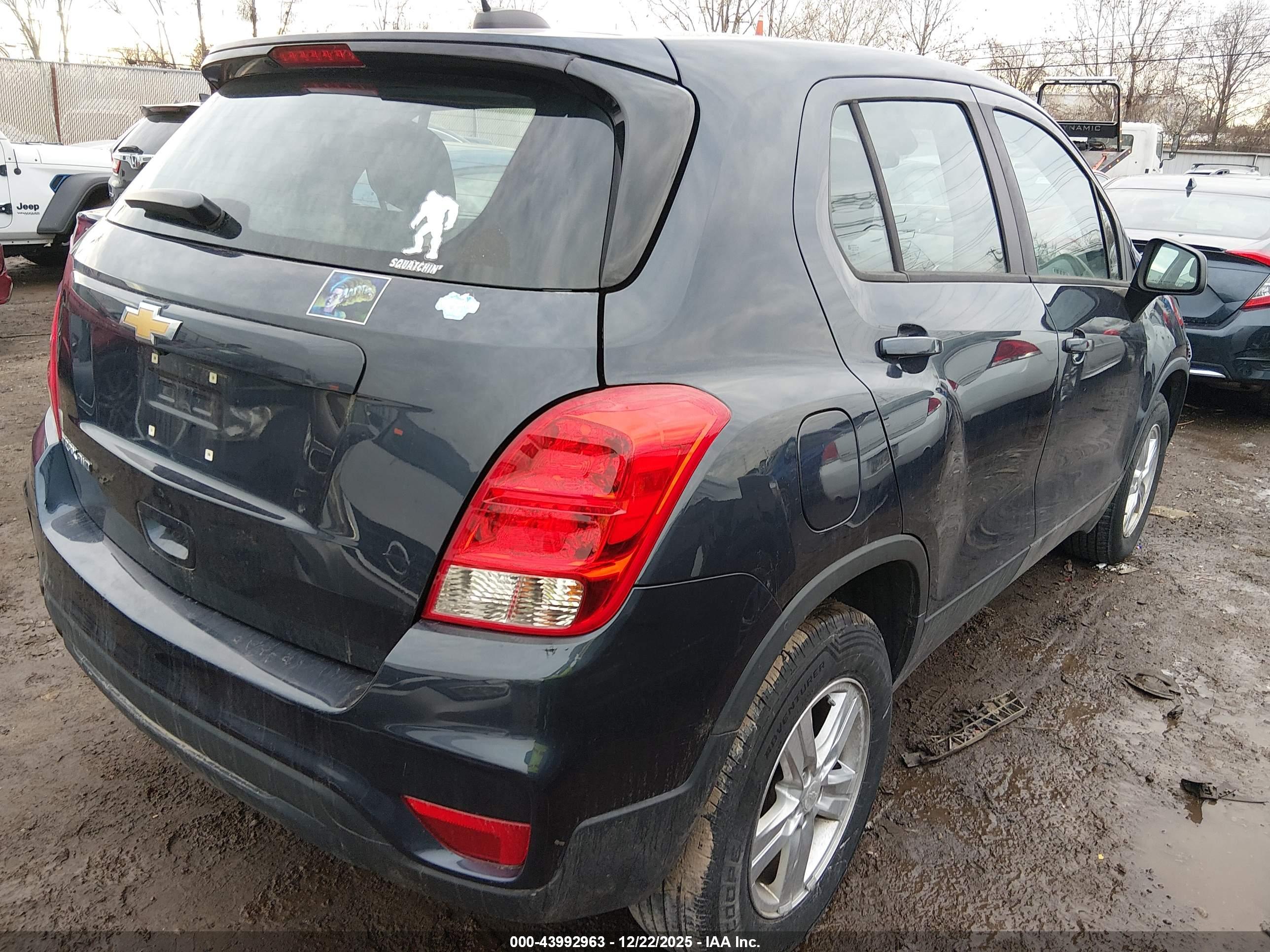 CHEVROLET TRAX image 4