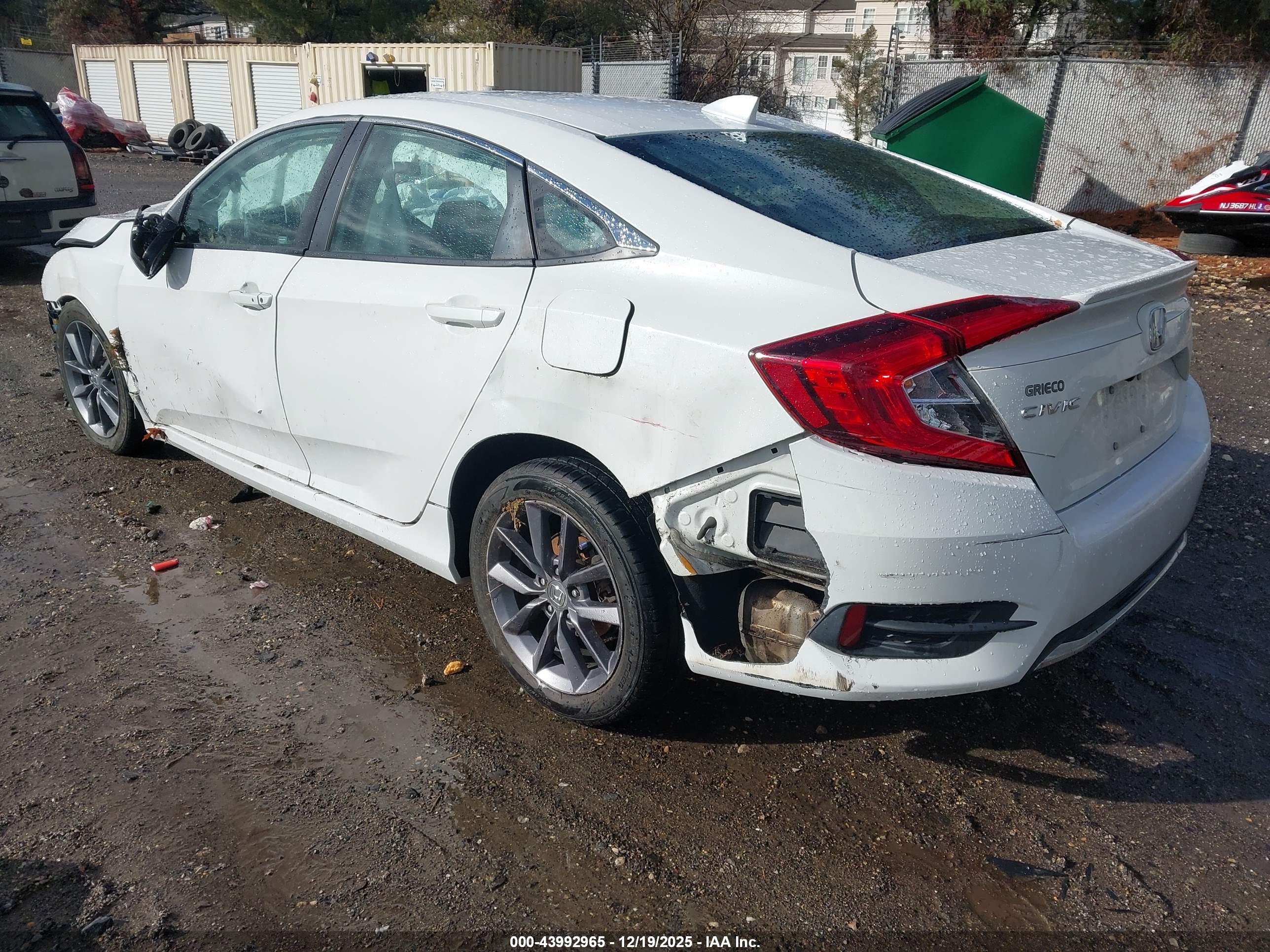 HONDA CIVIC image 3