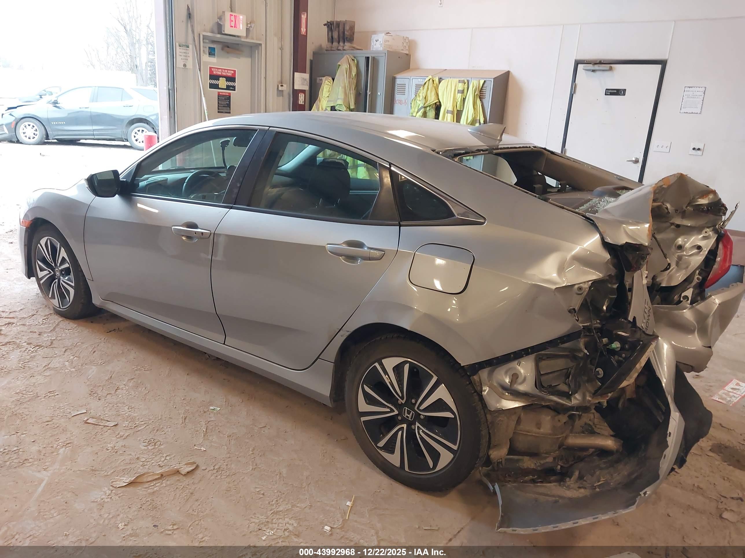 HONDA CIVIC image 3