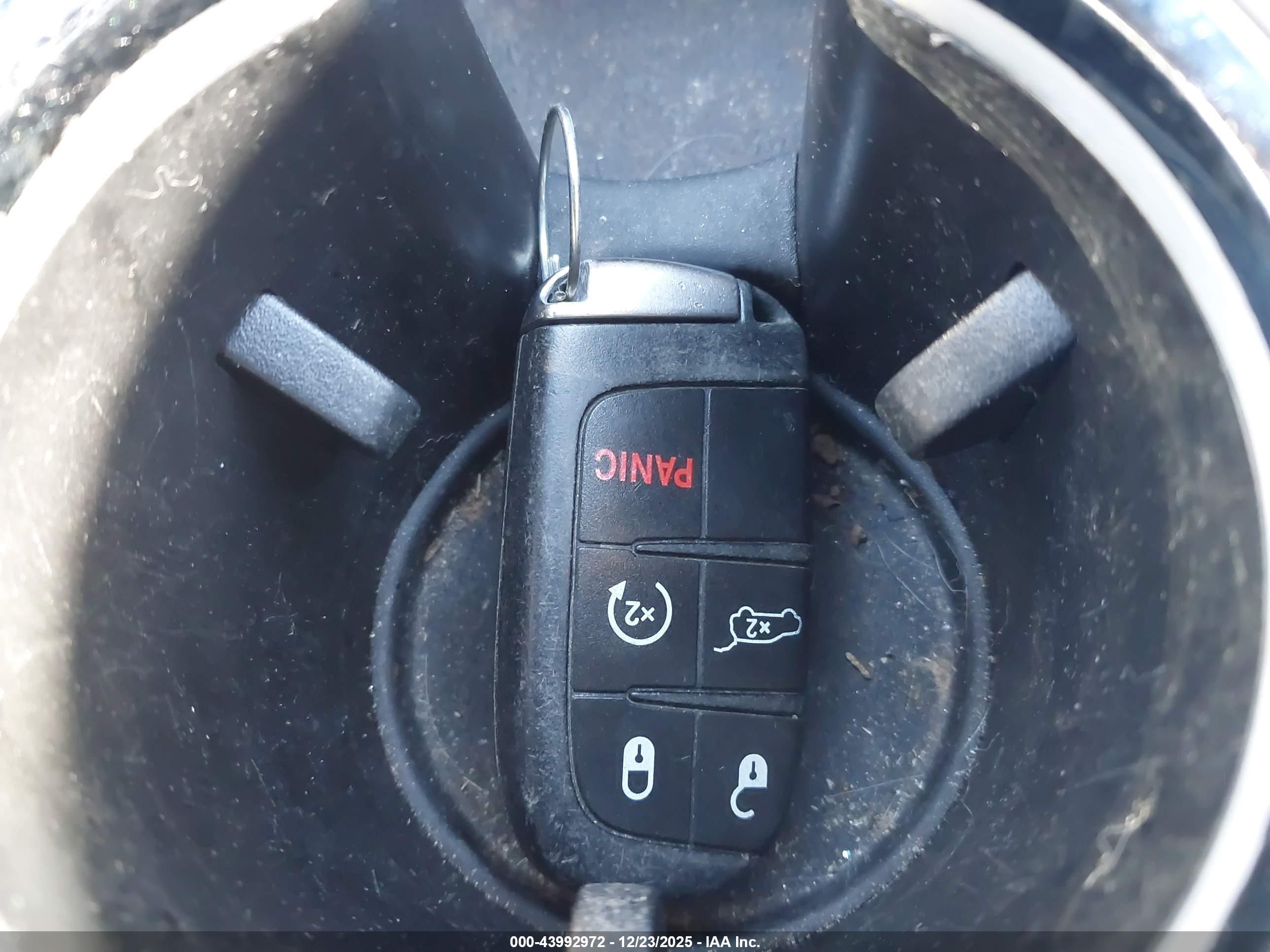 JEEP GRAND image 11
