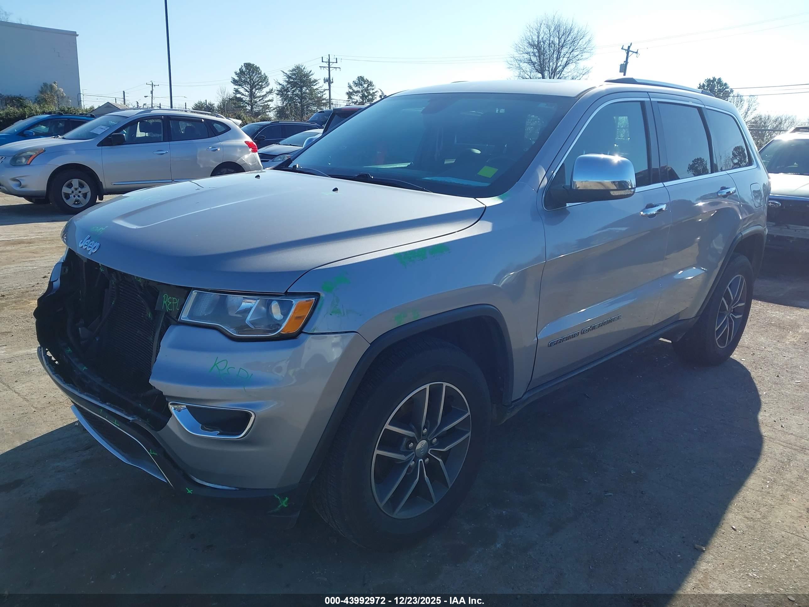 JEEP GRAND image 2