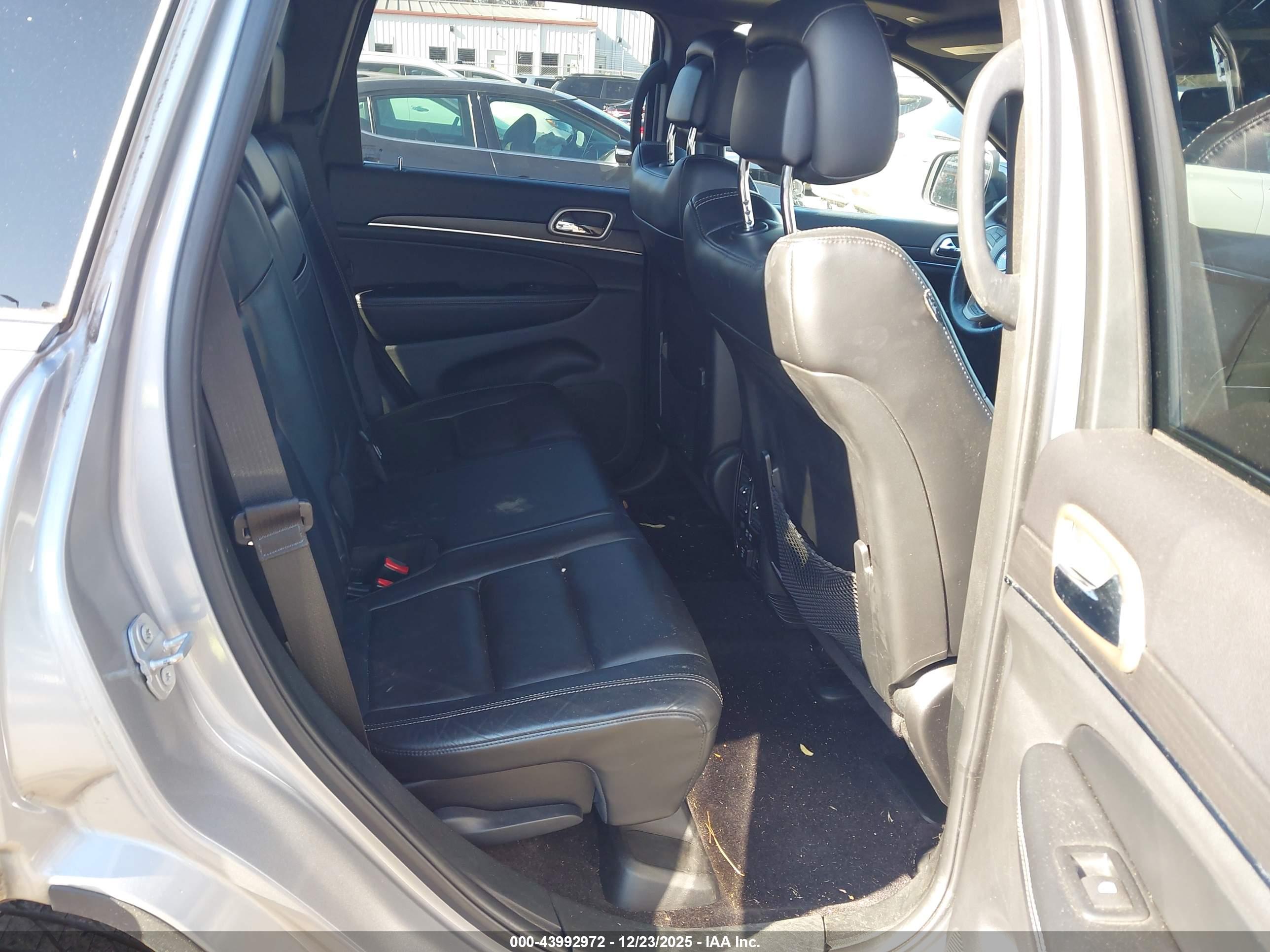 JEEP GRAND image 8