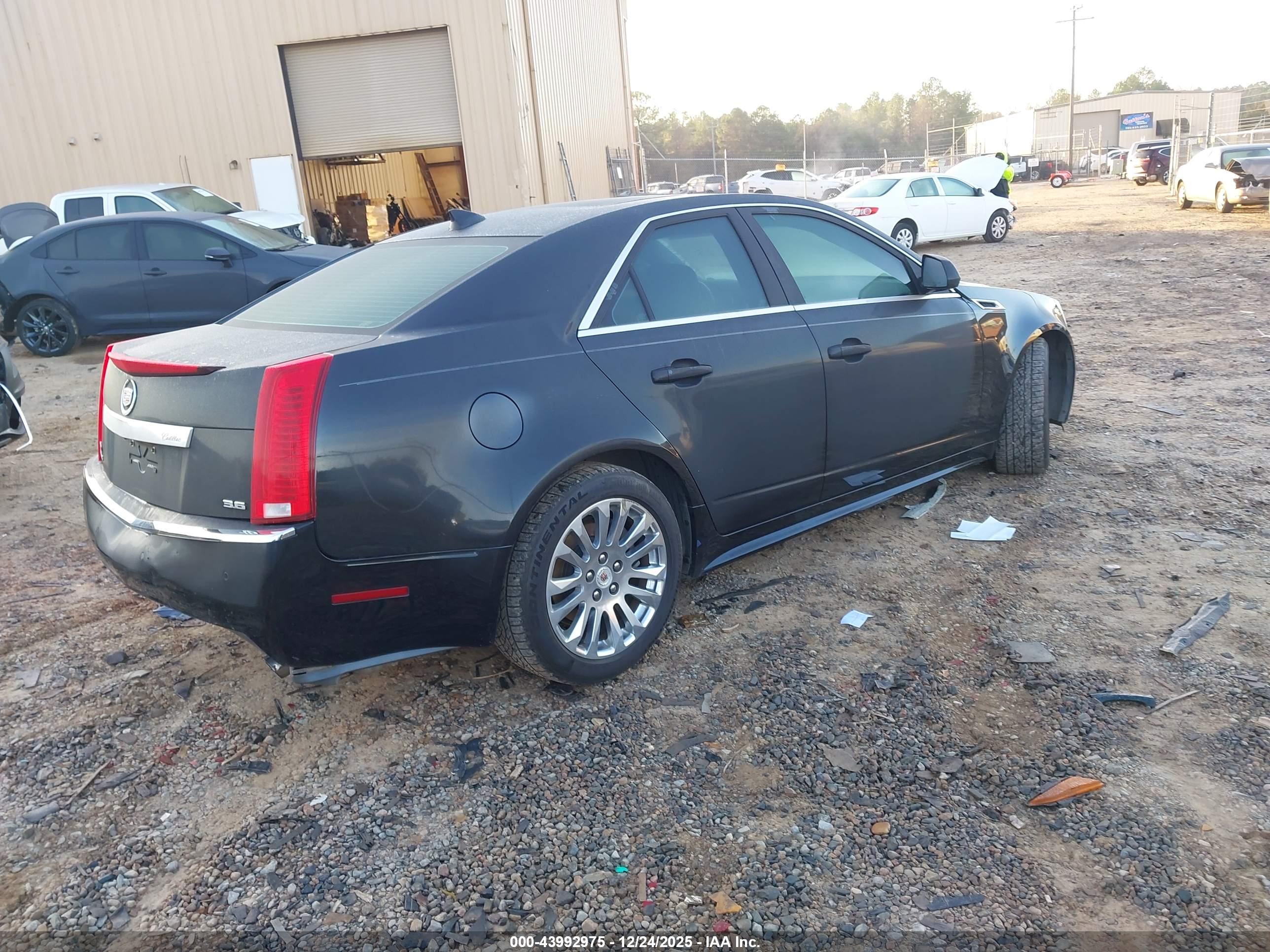 CADILLAC CTS image 4