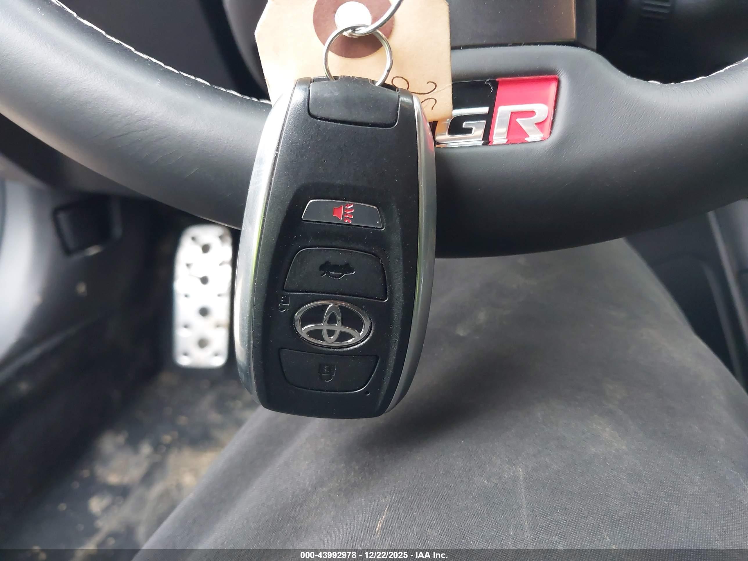 TOYOTA GR86 image 11
