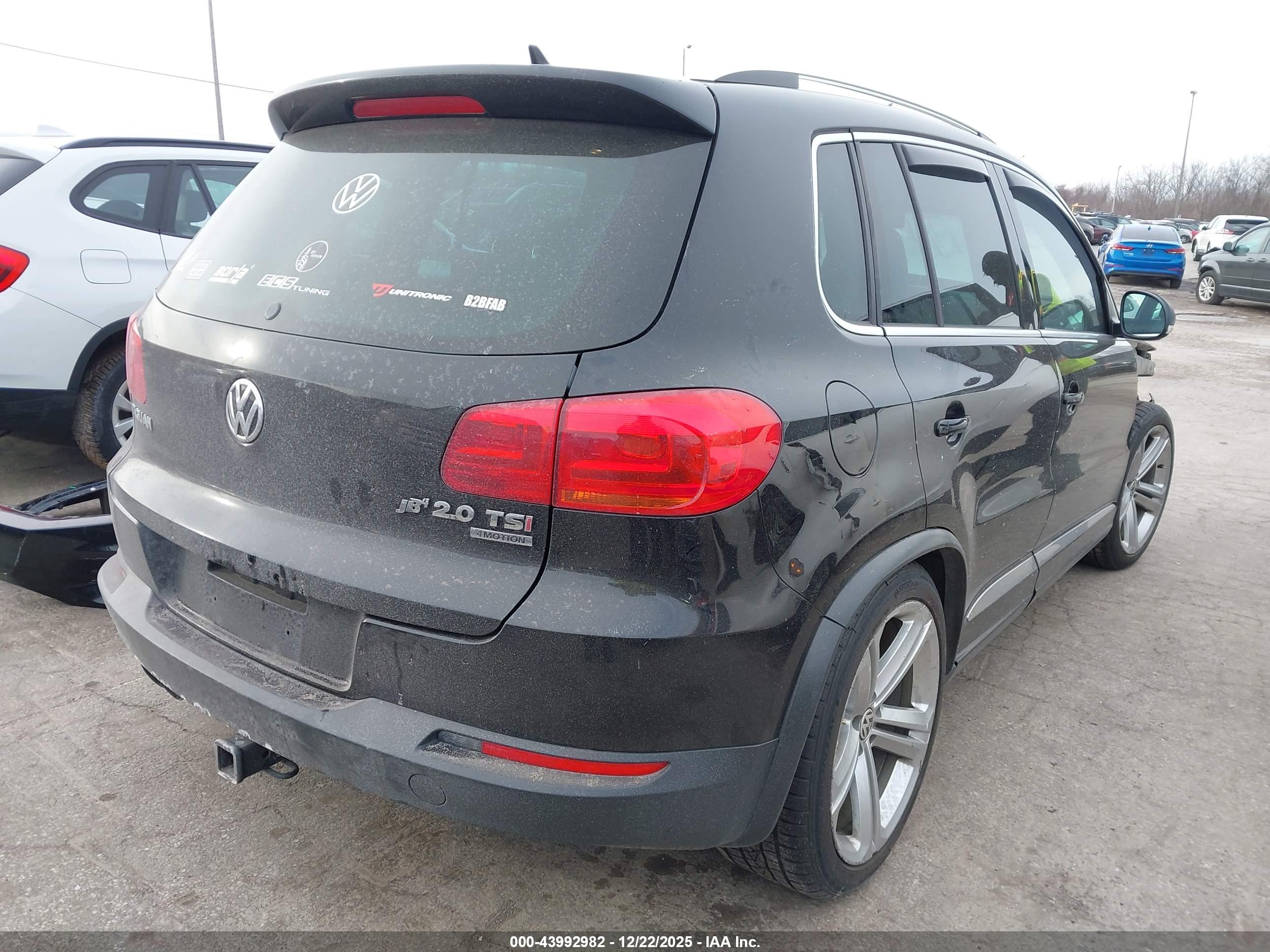 VOLKSWAGEN TIGUAN image 4