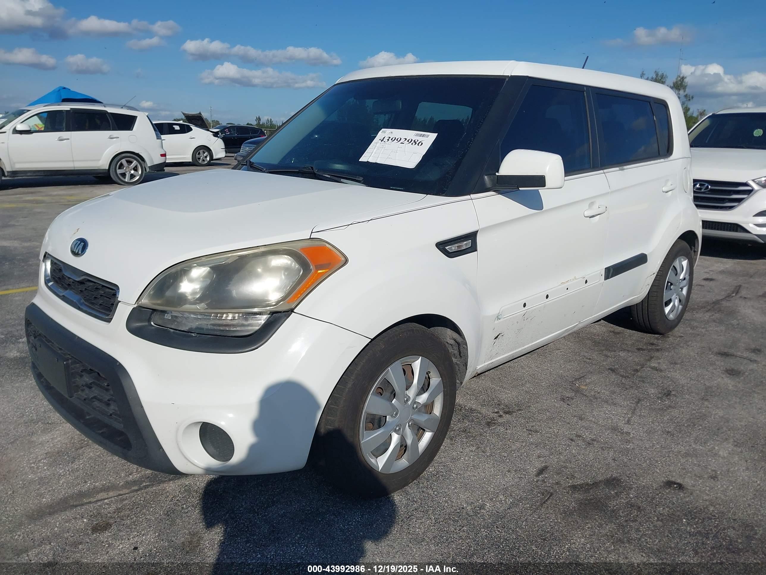KIA SOUL image 2