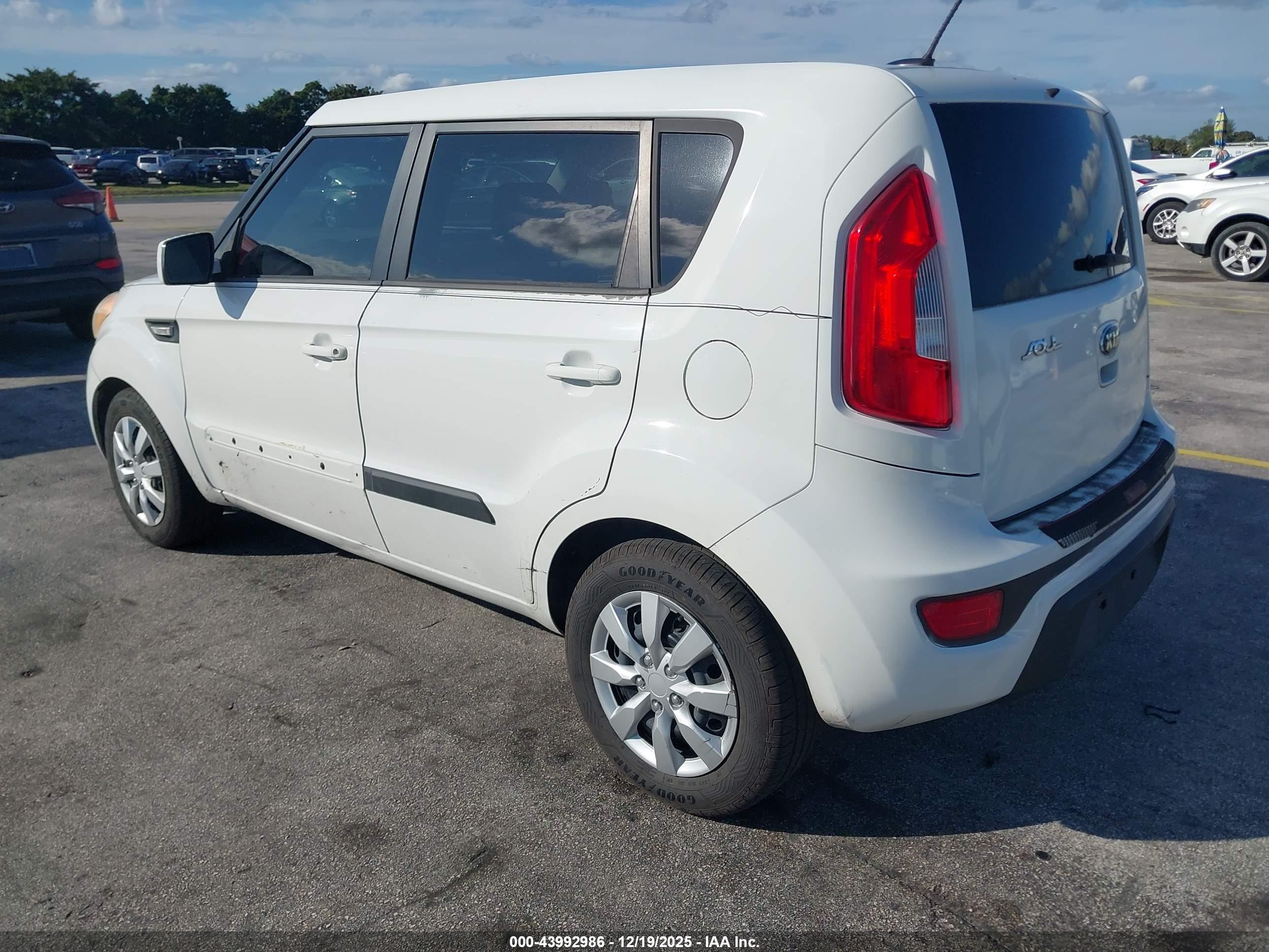 KIA SOUL image 3
