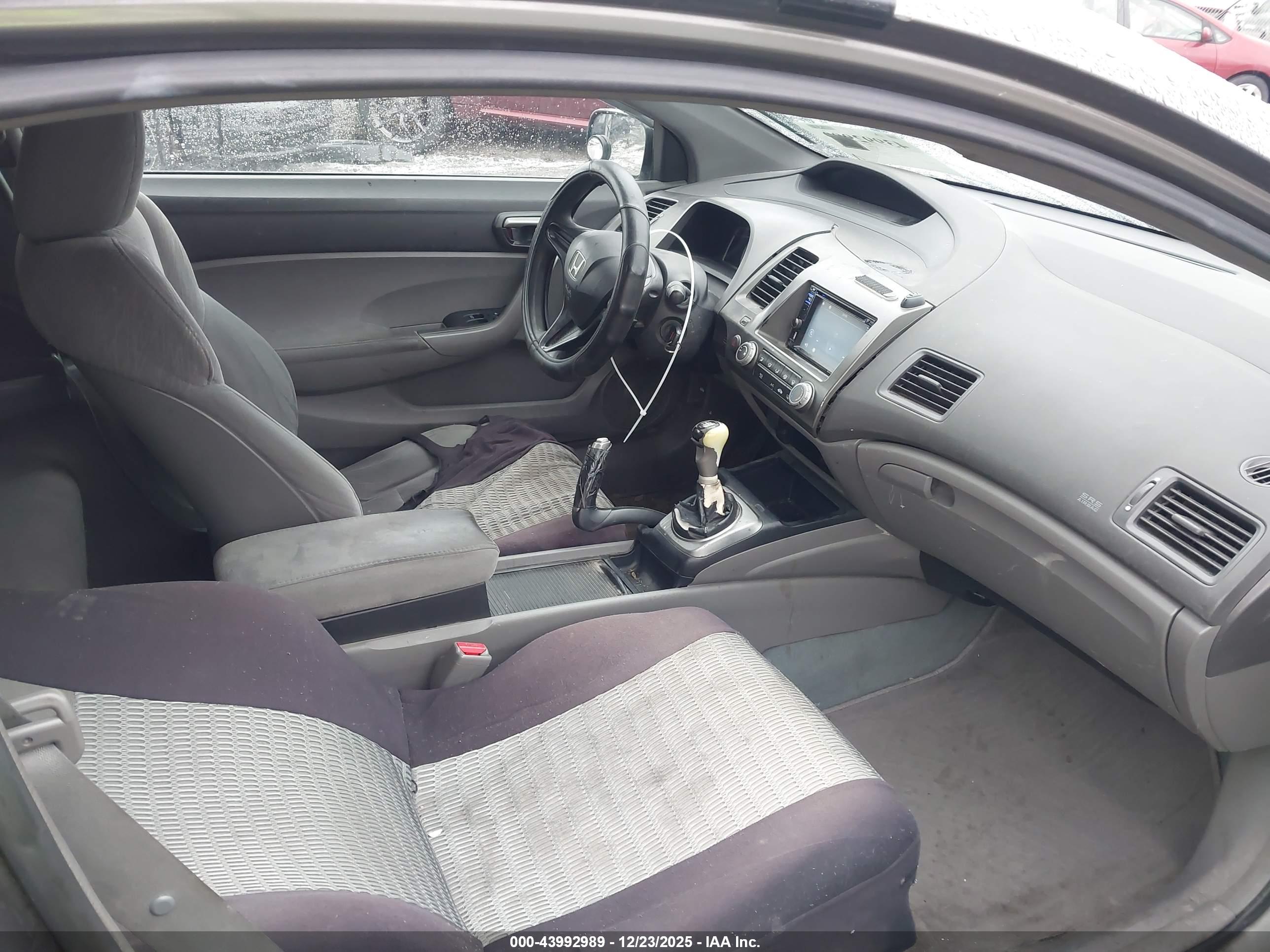 HONDA CIVIC image 5