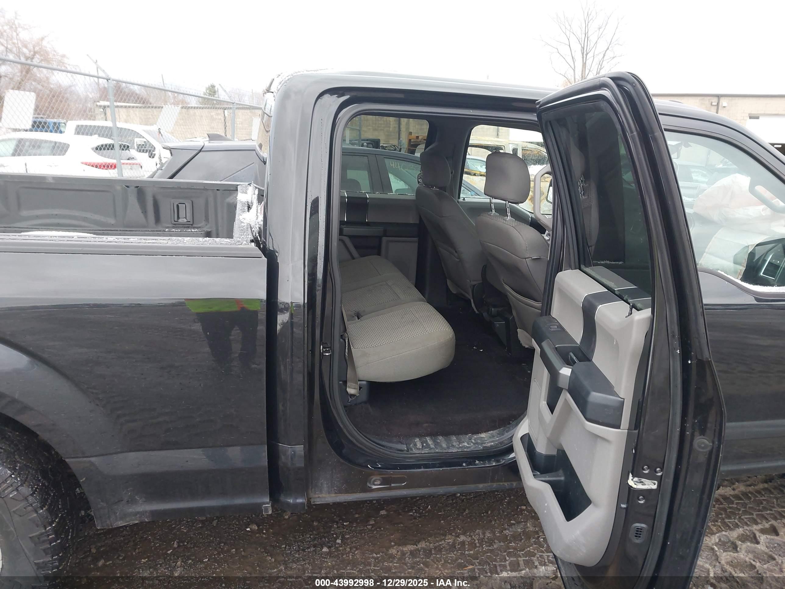 FORD F-150 image 8