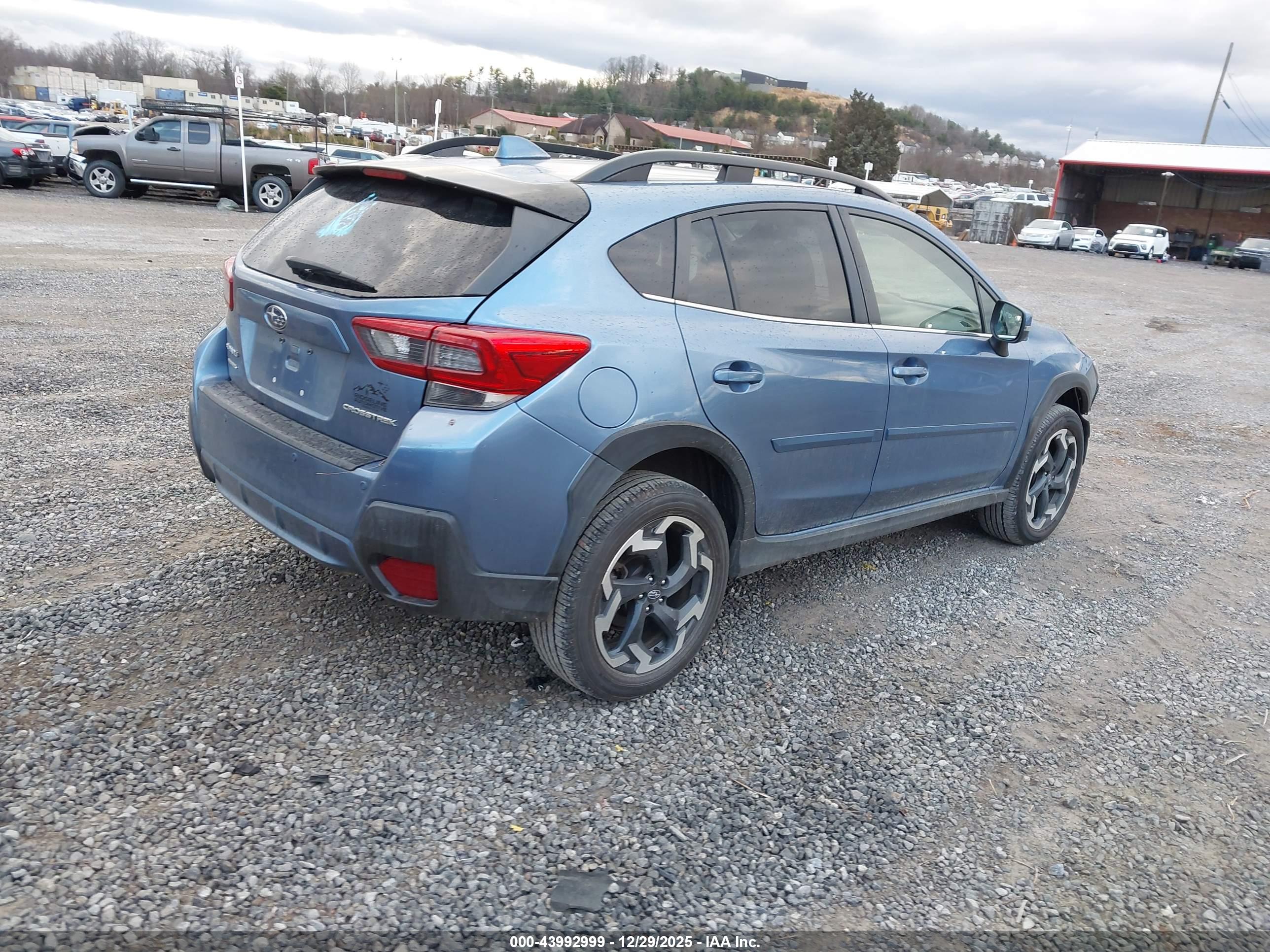 SUBARU CROSSTREK image 4