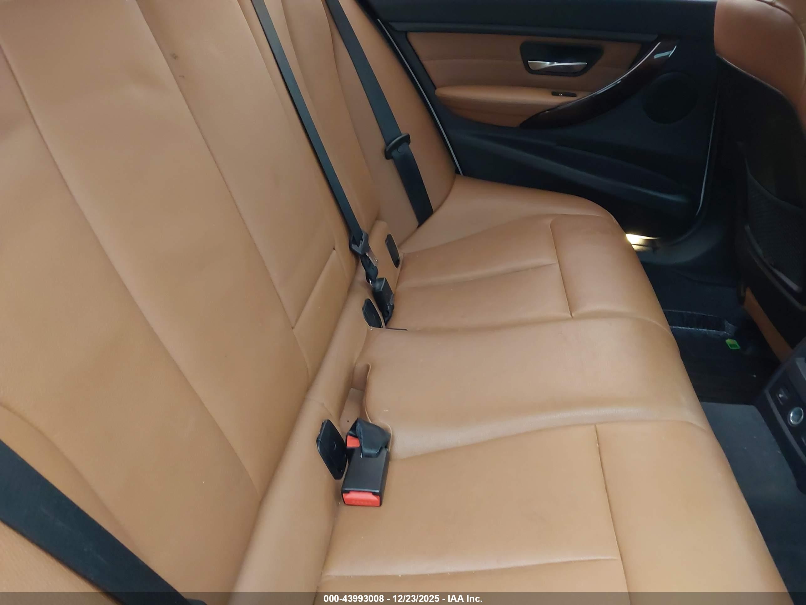 BMW 328I image 8