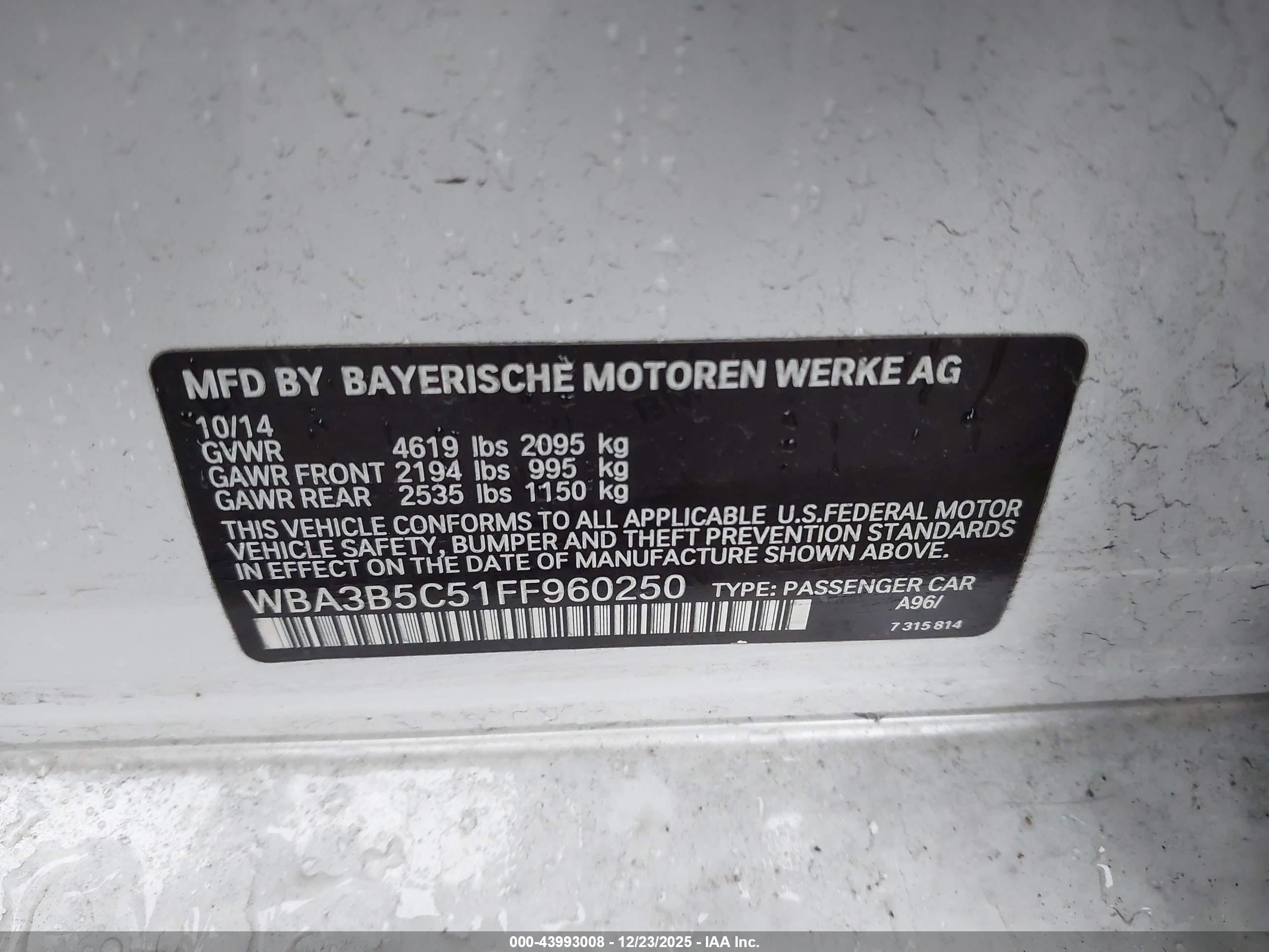 BMW 328I image 9