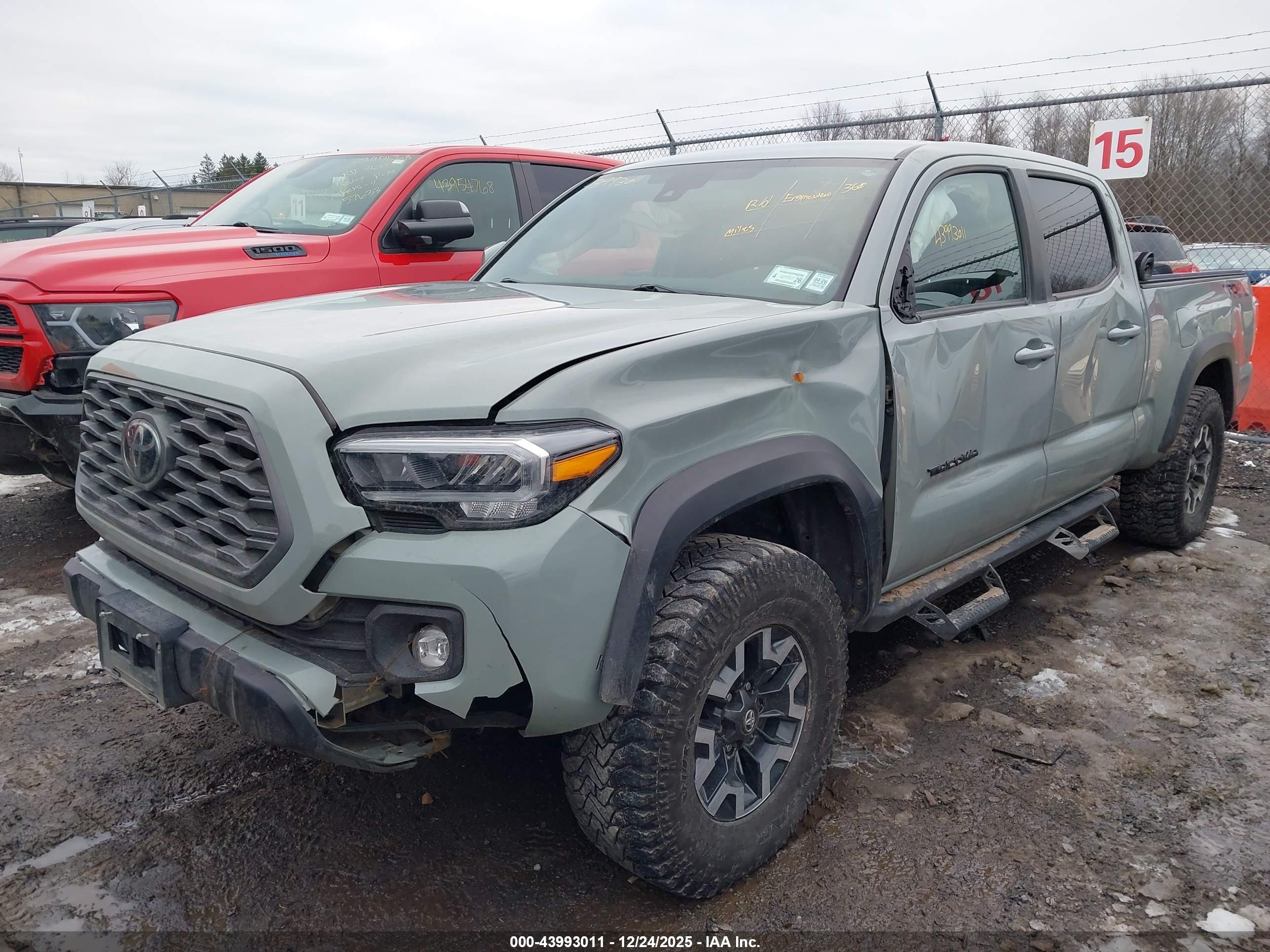 TOYOTA TACOMA image 2