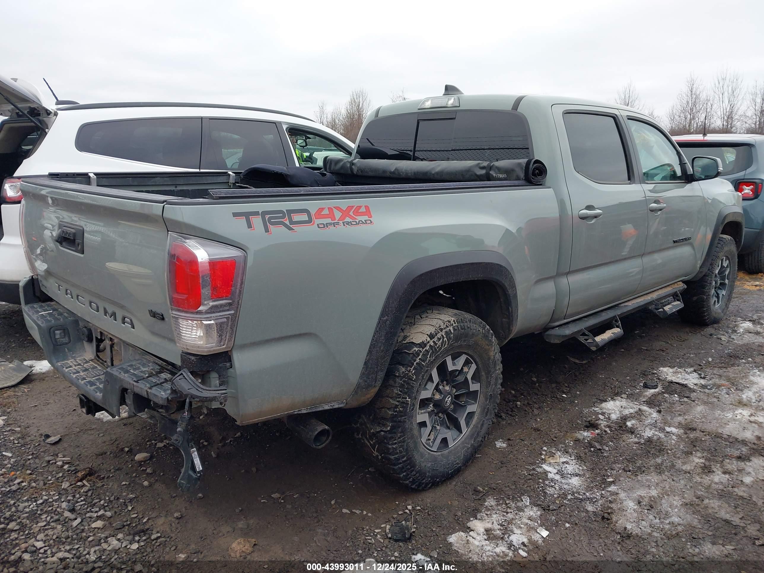TOYOTA TACOMA image 4