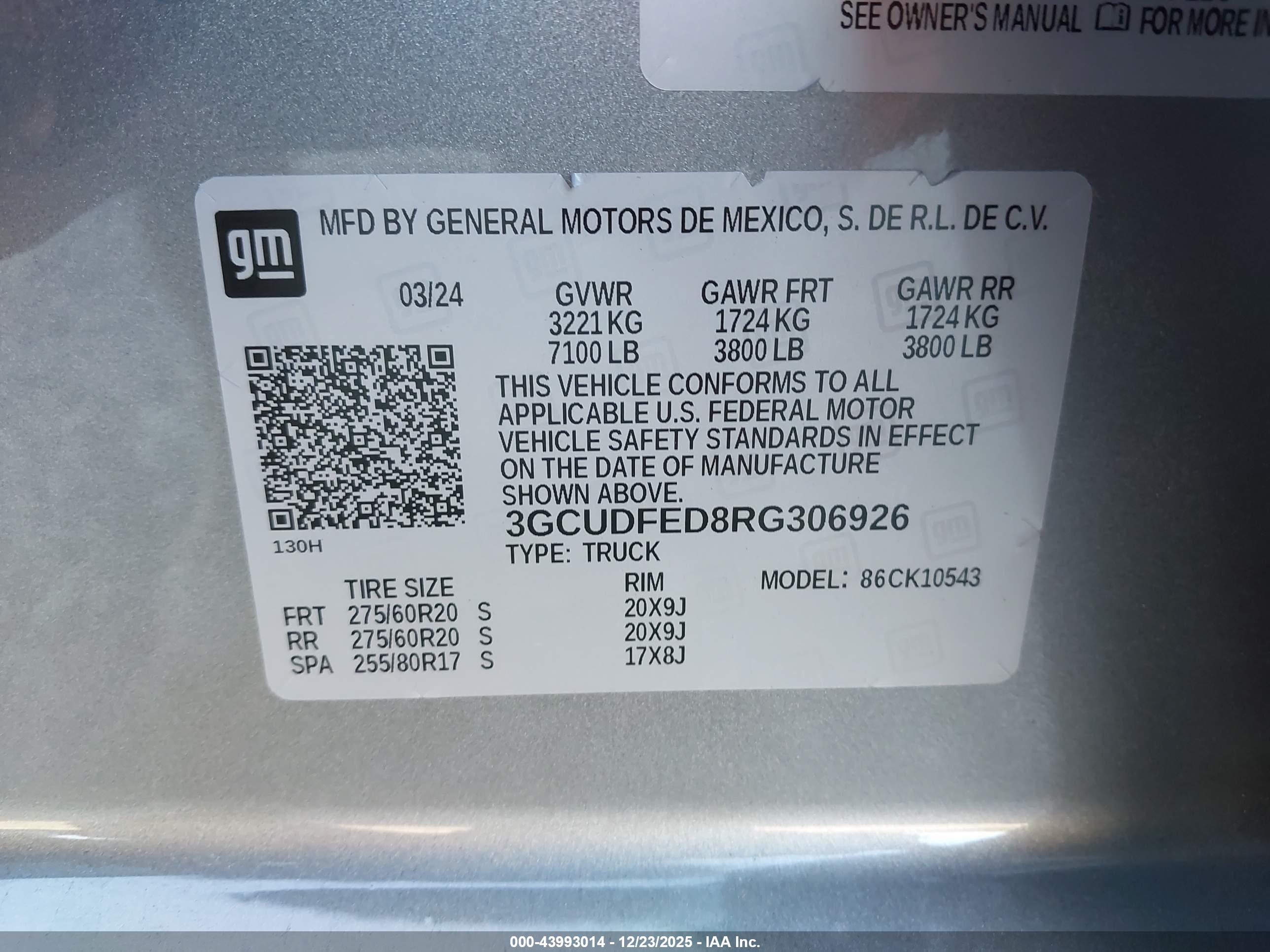 CHEVROLET SILVERADO image 9