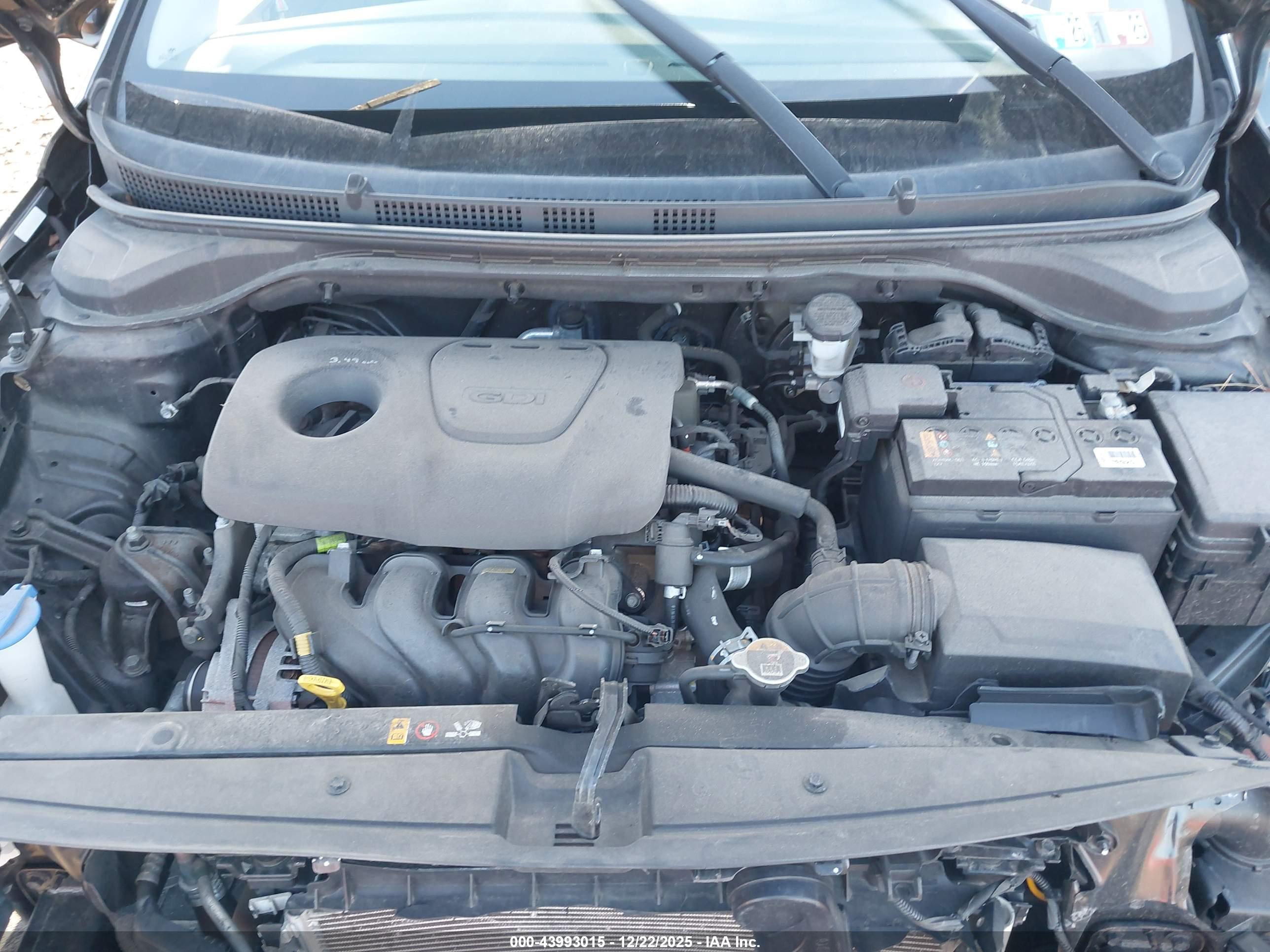 HYUNDAI ACCENT image 10