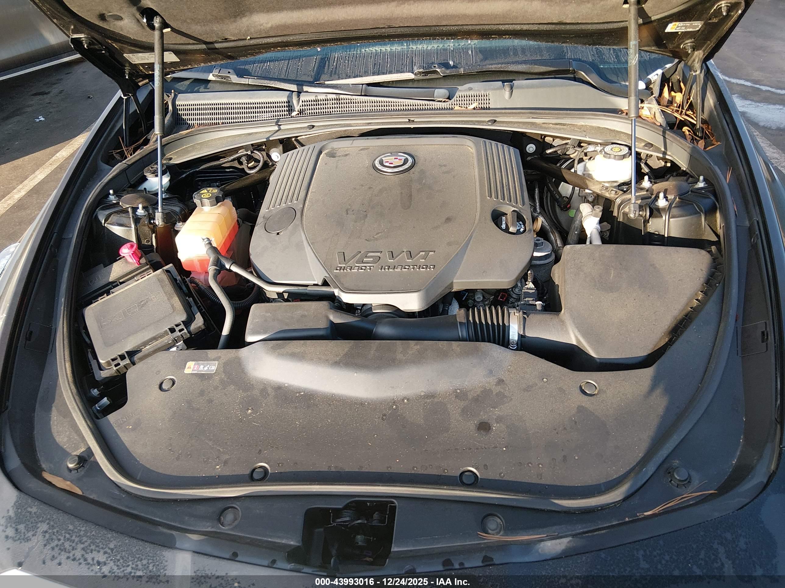 CADILLAC CTS image 10