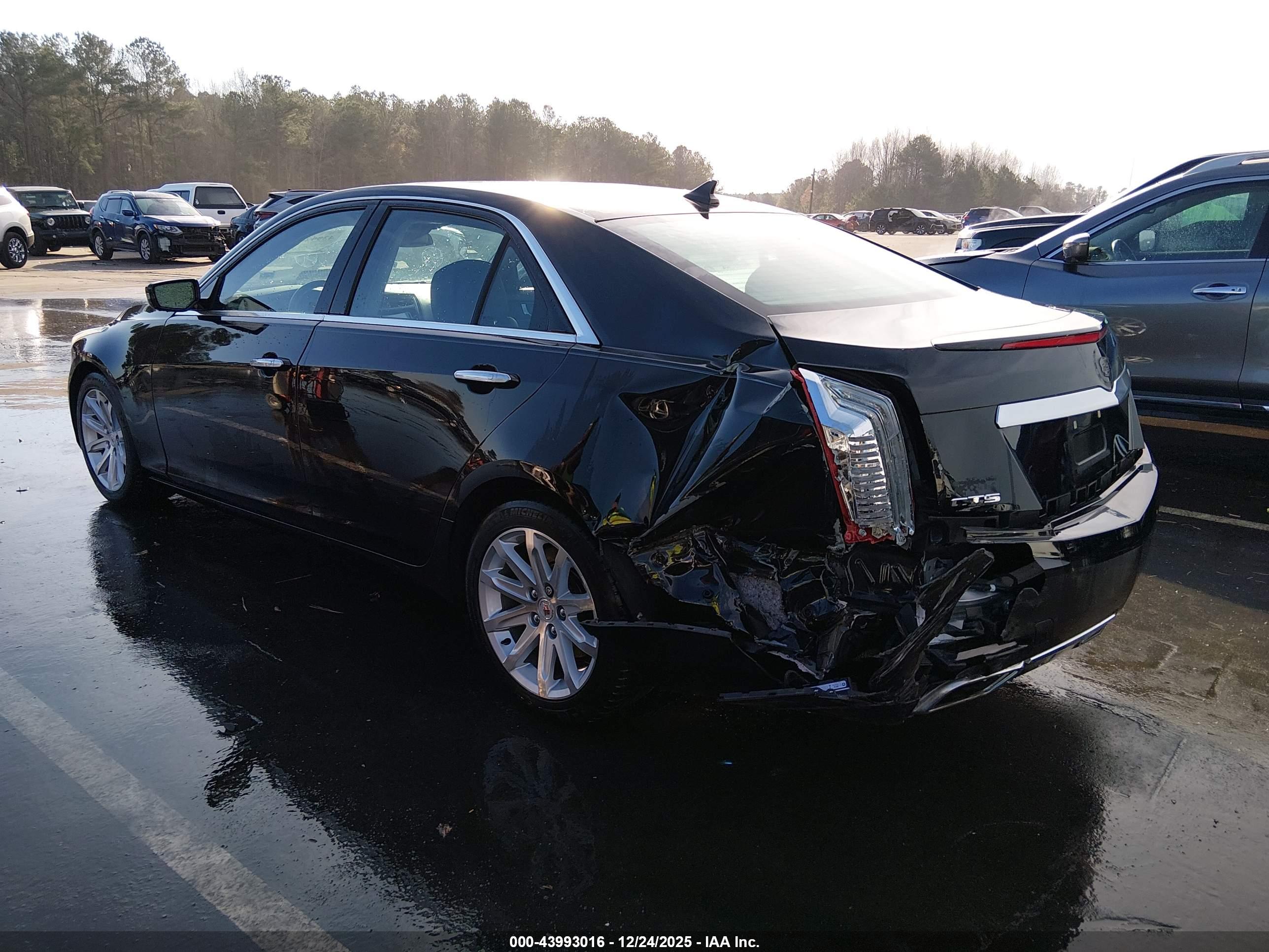 CADILLAC CTS image 3