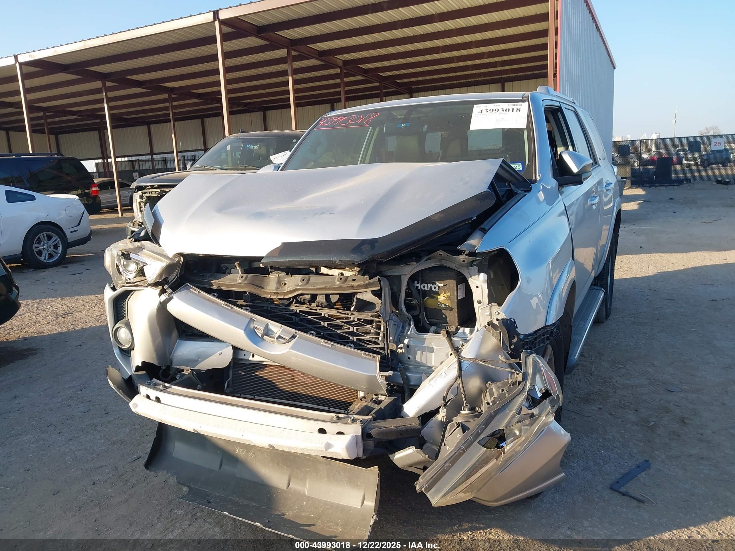 TOYOTA 4RUNNER image 6