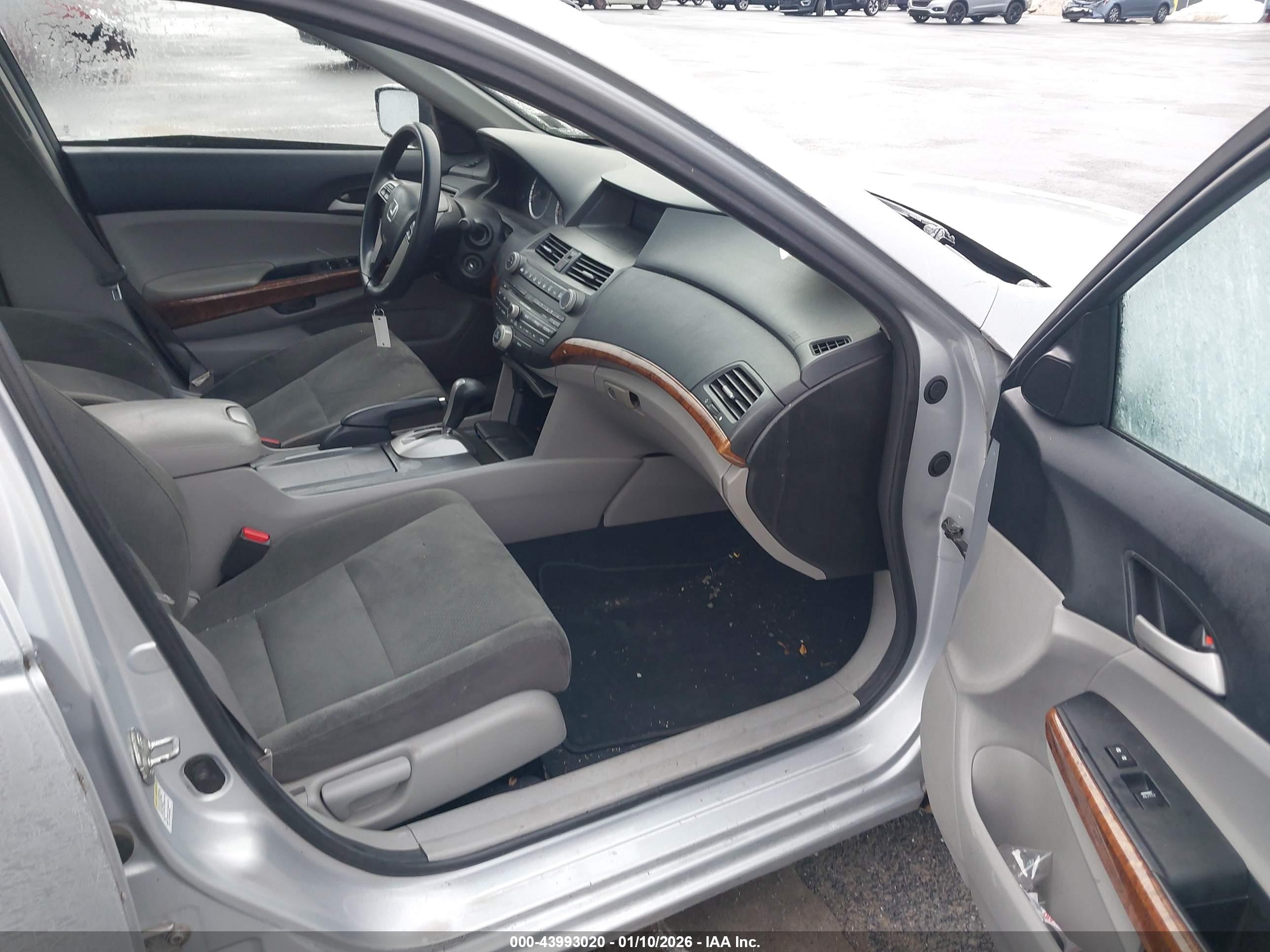 HONDA ACCORD image 5