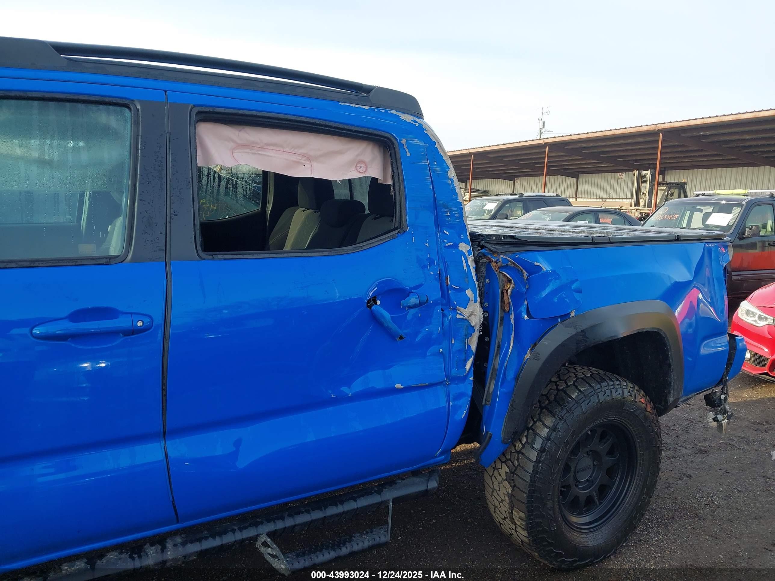TOYOTA TACOMA image 6