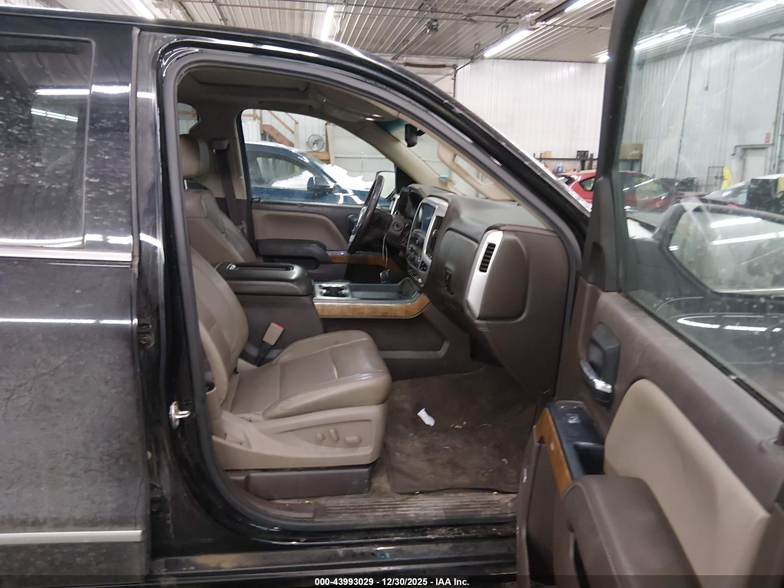 GMC SIERRA image 5