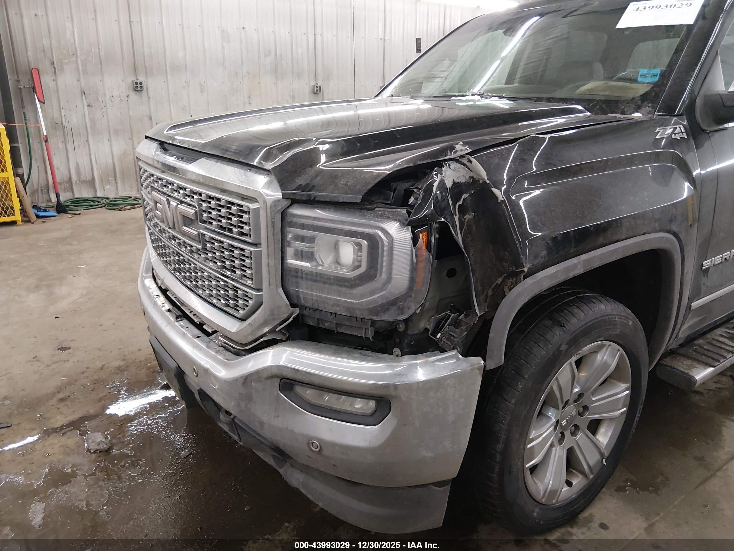 GMC SIERRA image 6