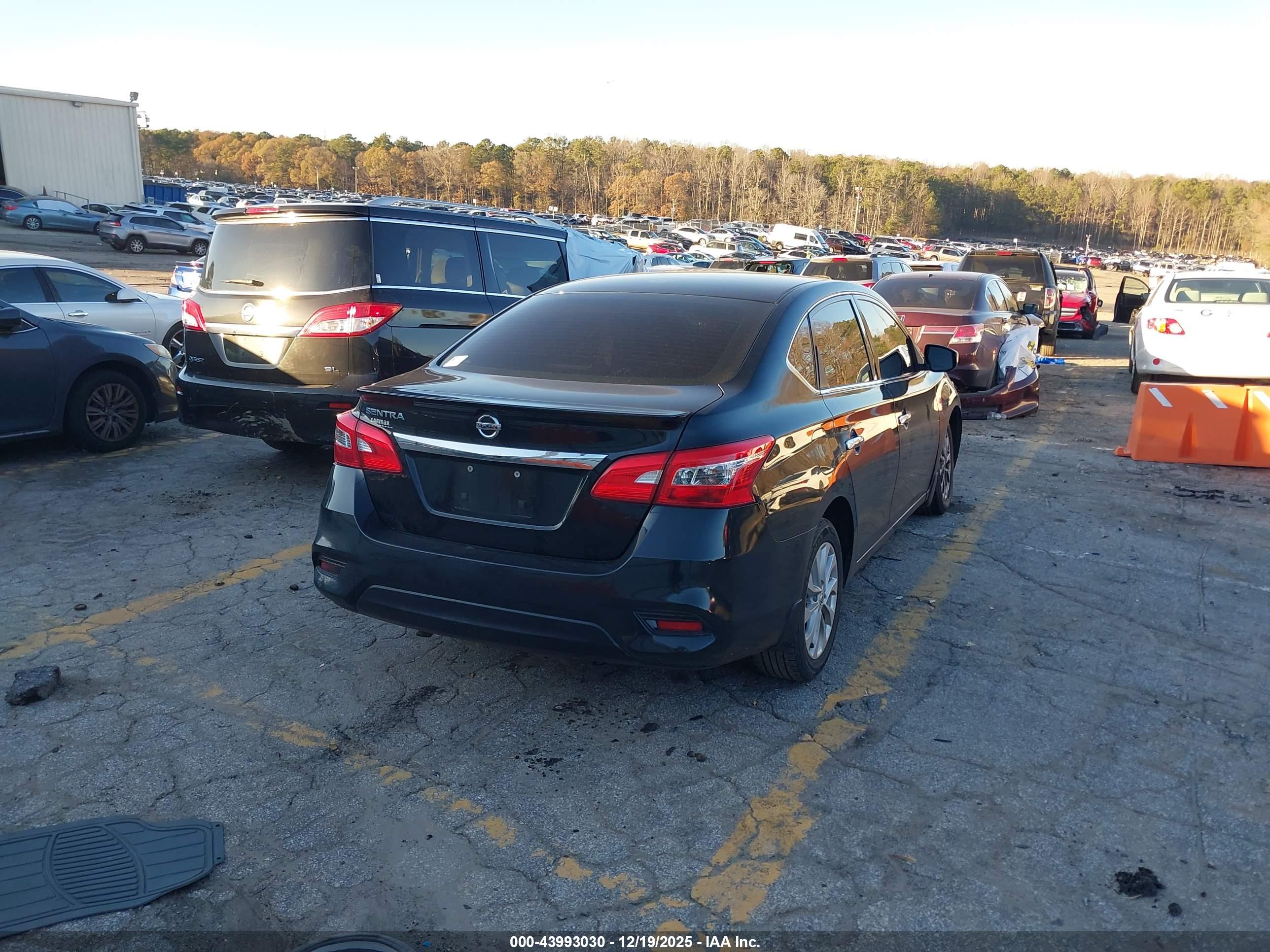 NISSAN SENTRA image 4