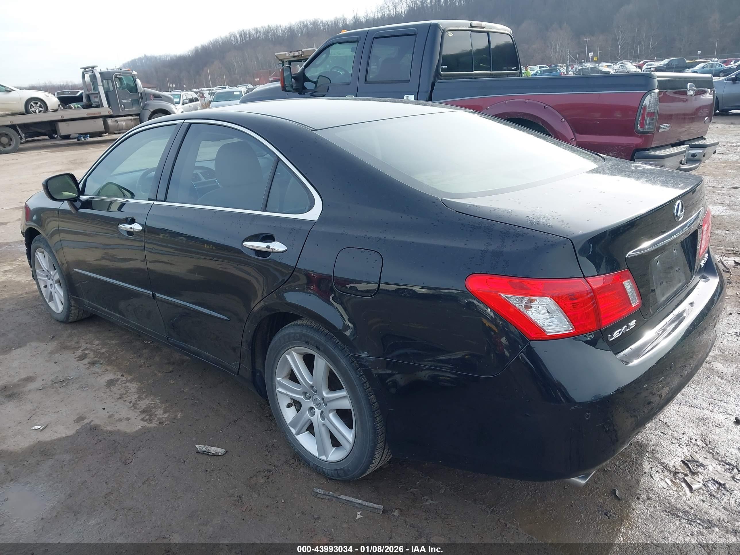 LEXUS ES image 3
