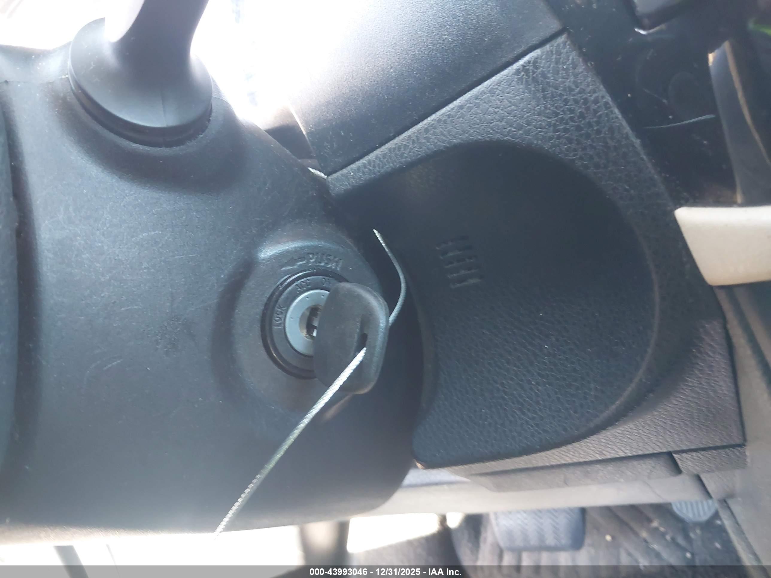 TOYOTA COROLLA image 11