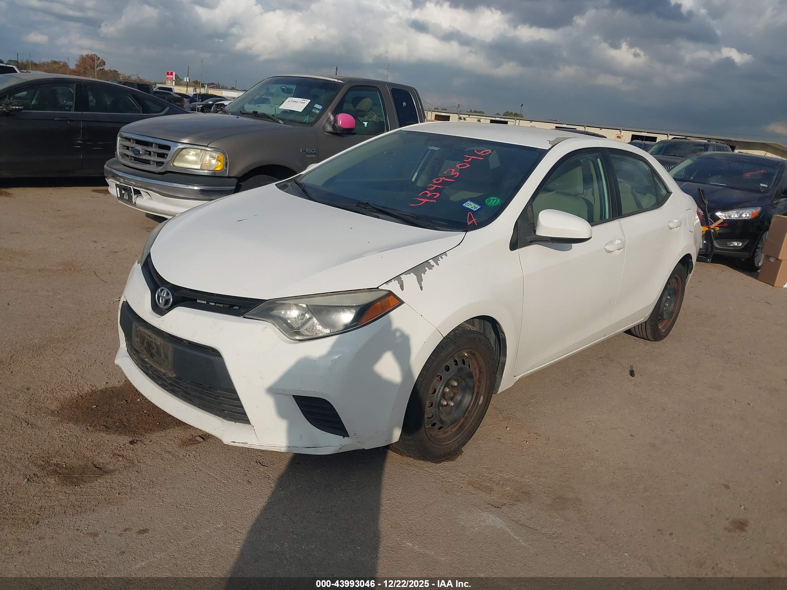 TOYOTA COROLLA image 2