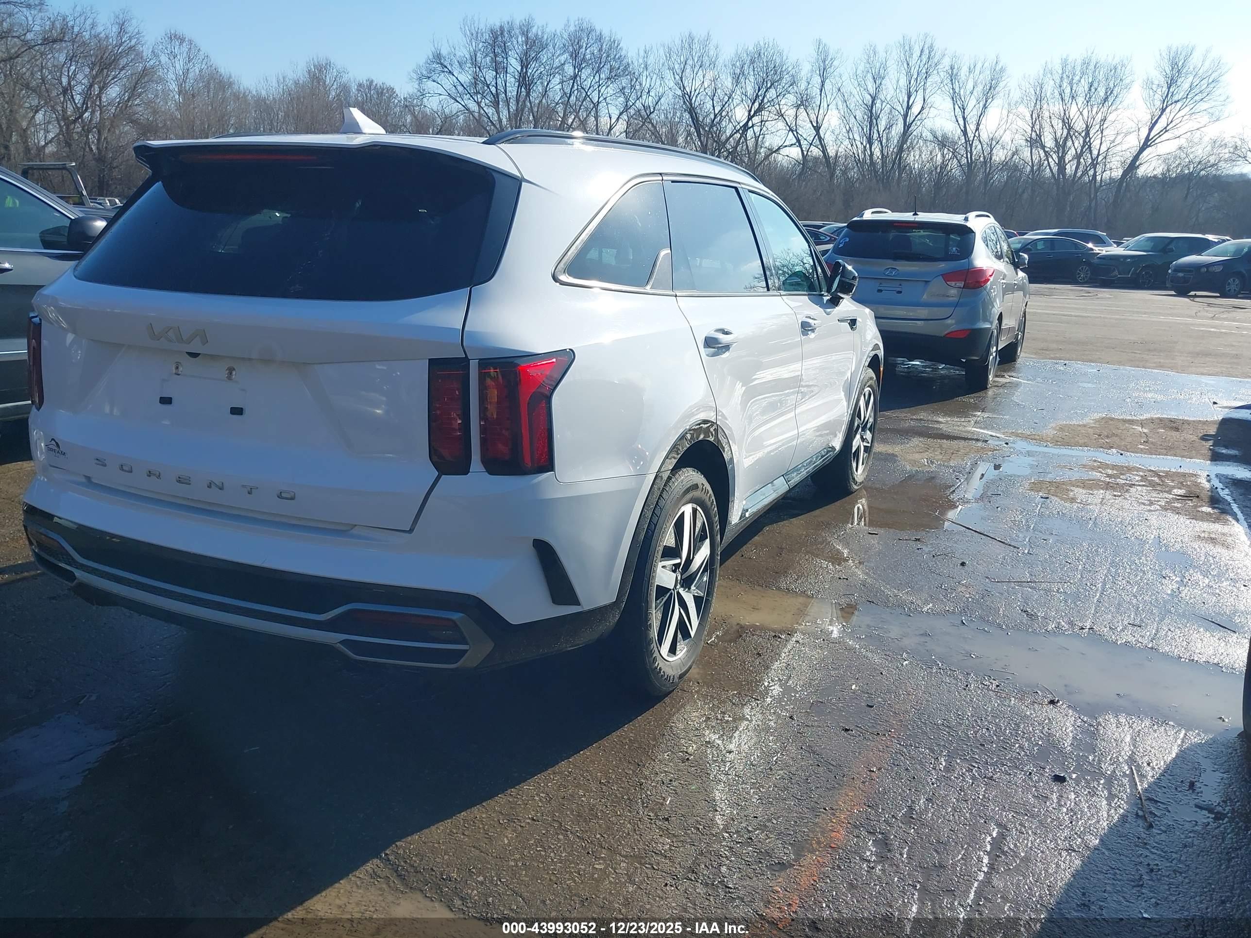 KIA SORENTO image 4